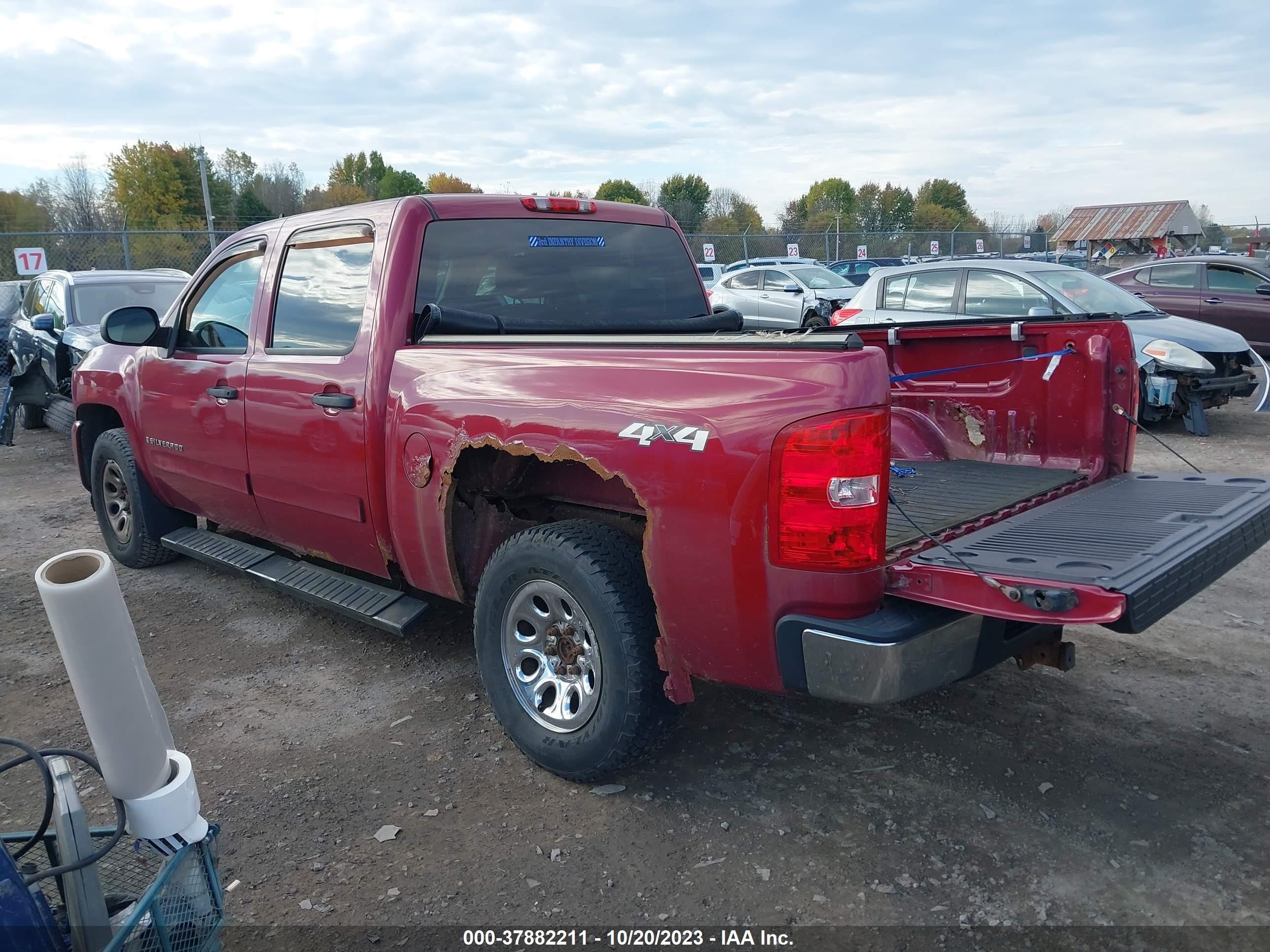 Photo 2 VIN: 2GCEK13C771556512 - CHEVROLET SILVERADO 