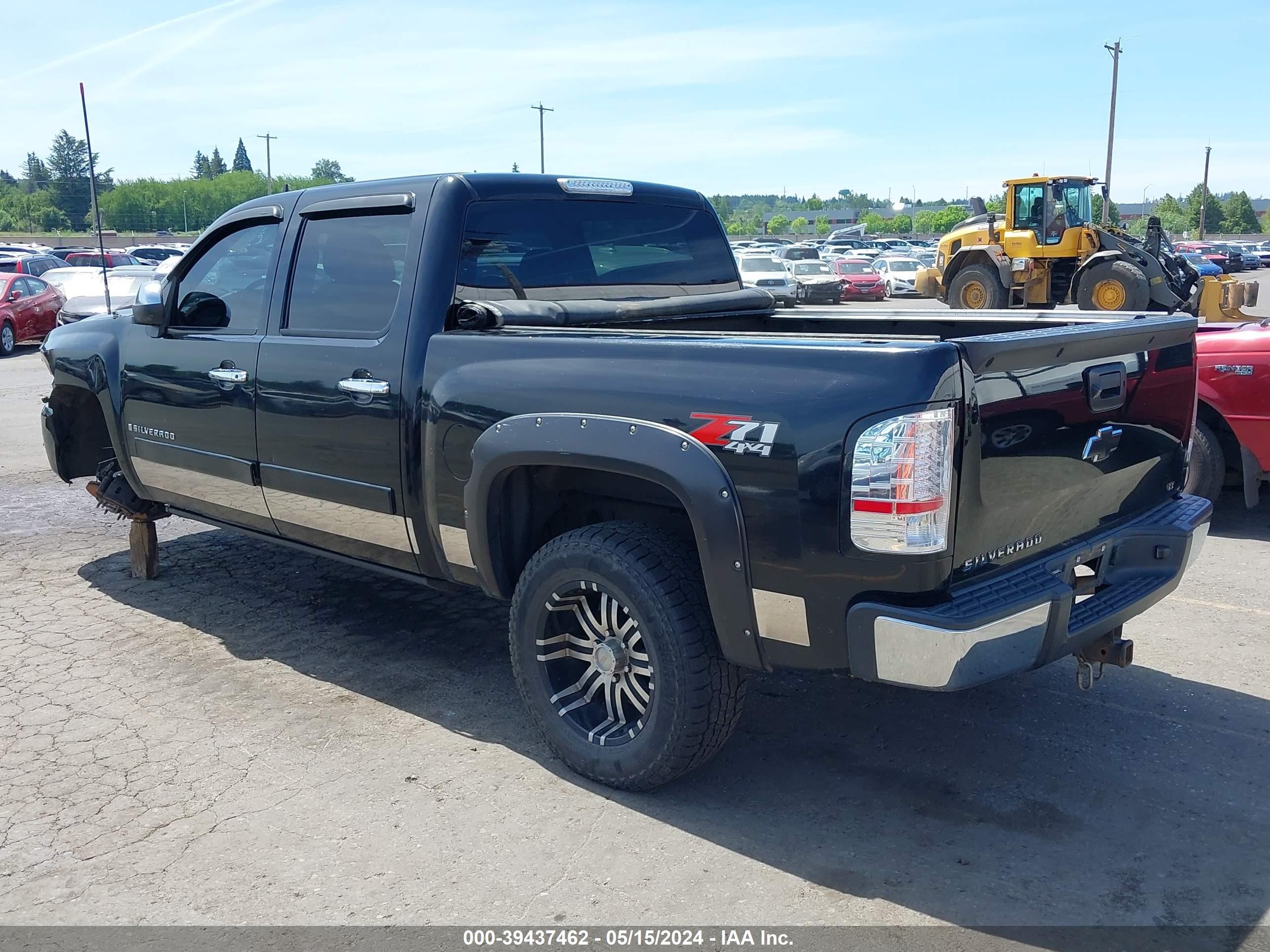 Photo 2 VIN: 2GCEK13M081154079 - CHEVROLET SILVERADO 