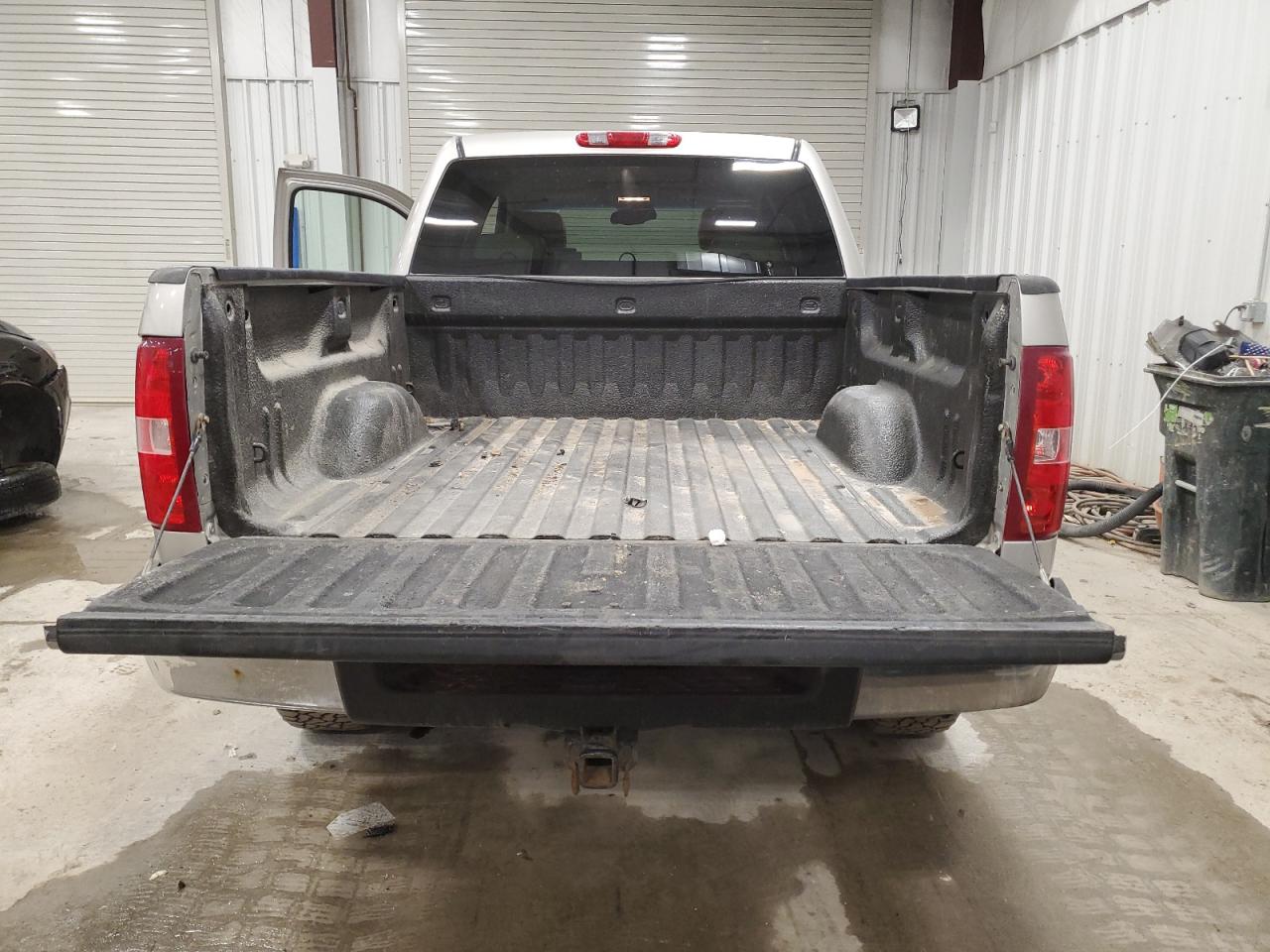 Photo 5 VIN: 2GCEK13M471645057 - CHEVROLET SILVERADO 