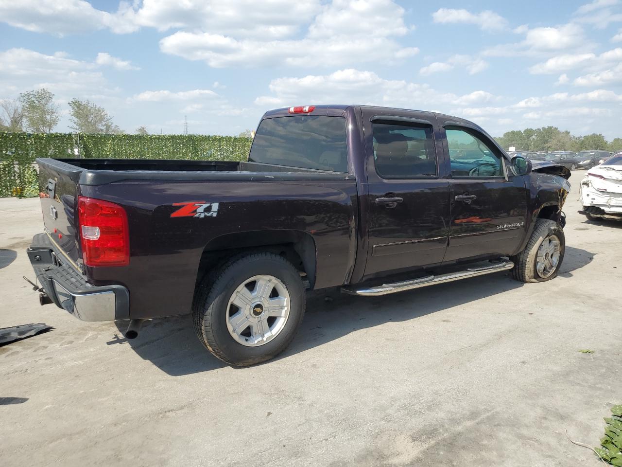 Photo 2 VIN: 2GCEK13M681140445 - CHEVROLET SILVERADO 