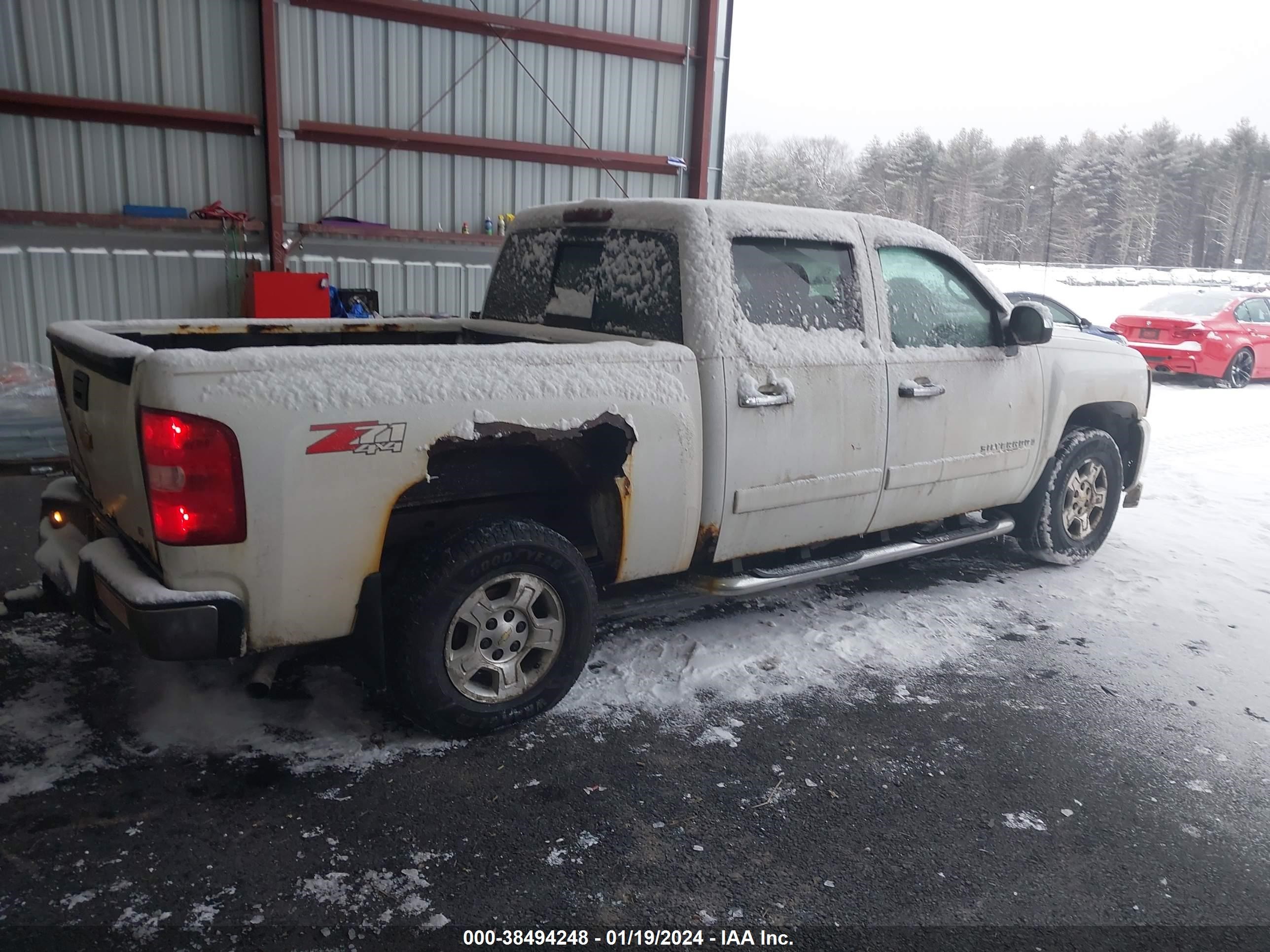 Photo 3 VIN: 2GCEK13M881156629 - CHEVROLET SILVERADO 