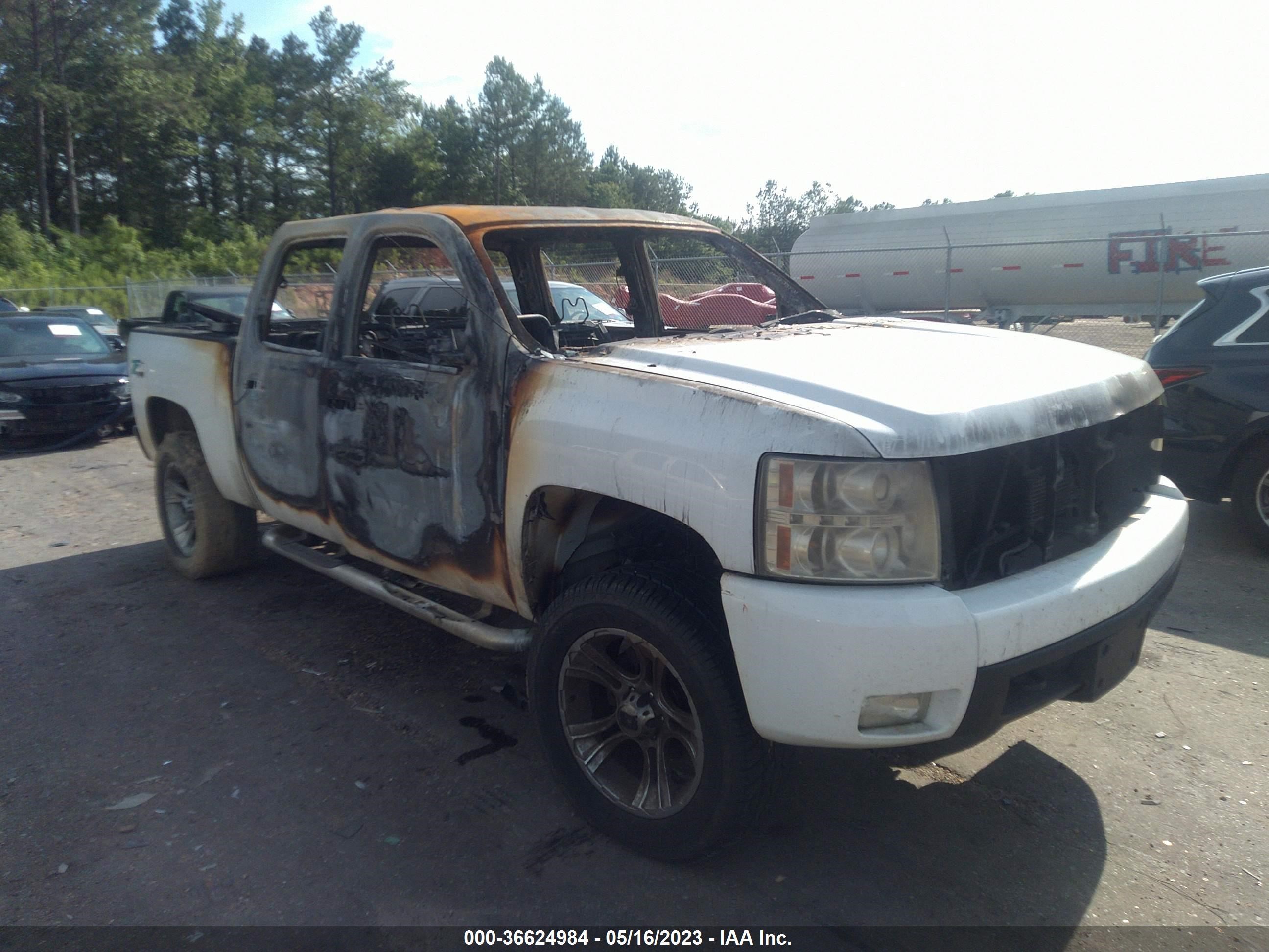 Photo 0 VIN: 2GCEK13M971605119 - CHEVROLET SILVERADO 