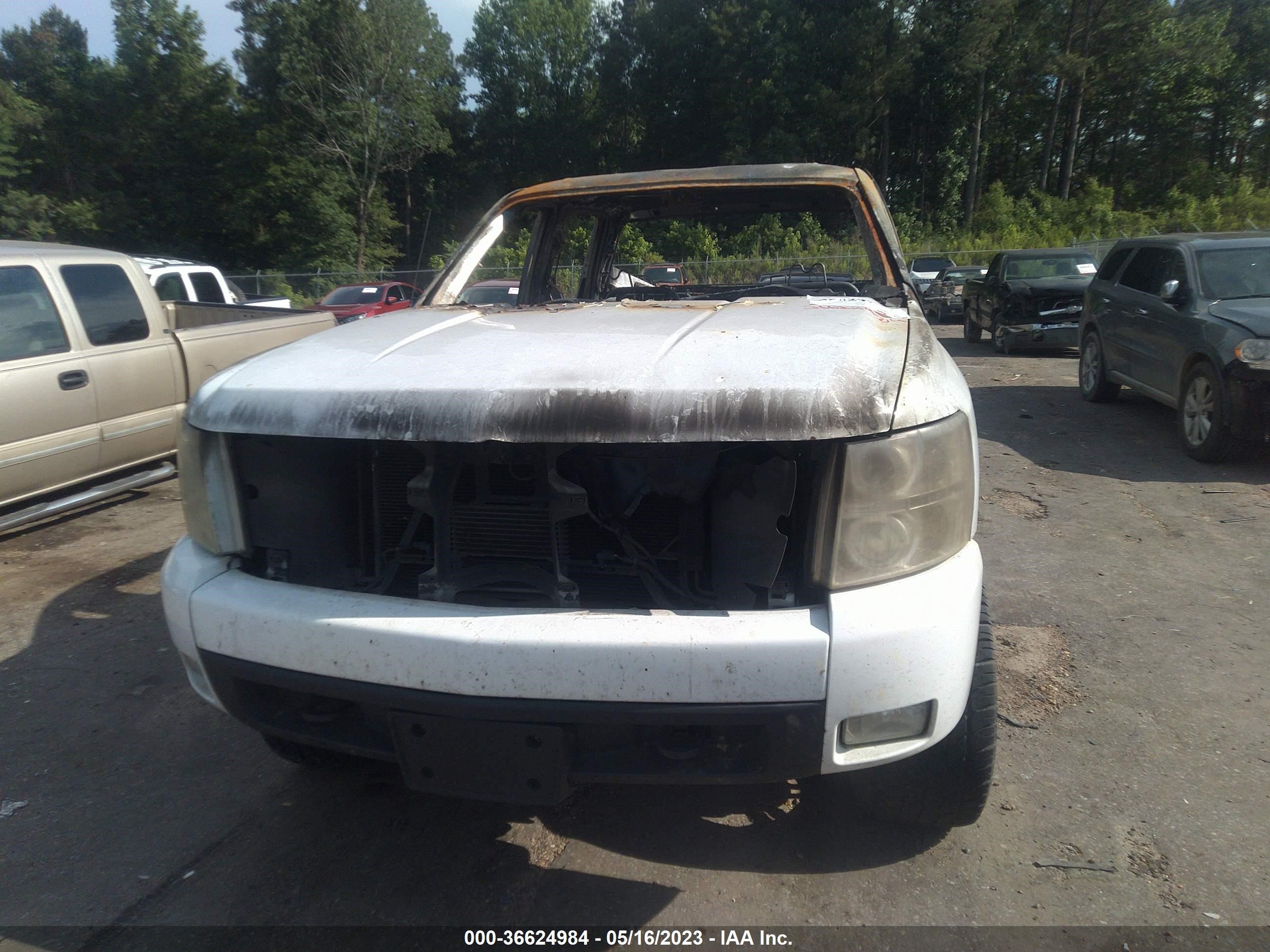 Photo 5 VIN: 2GCEK13M971605119 - CHEVROLET SILVERADO 