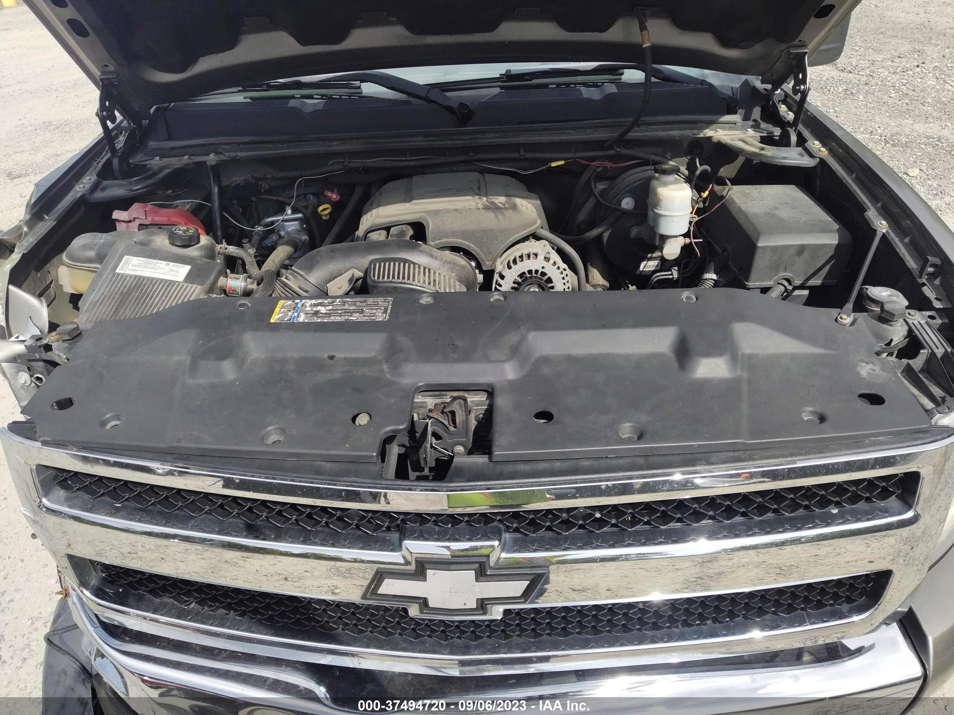 Photo 9 VIN: 2GCEK13M981109822 - CHEVROLET SILVERADO 