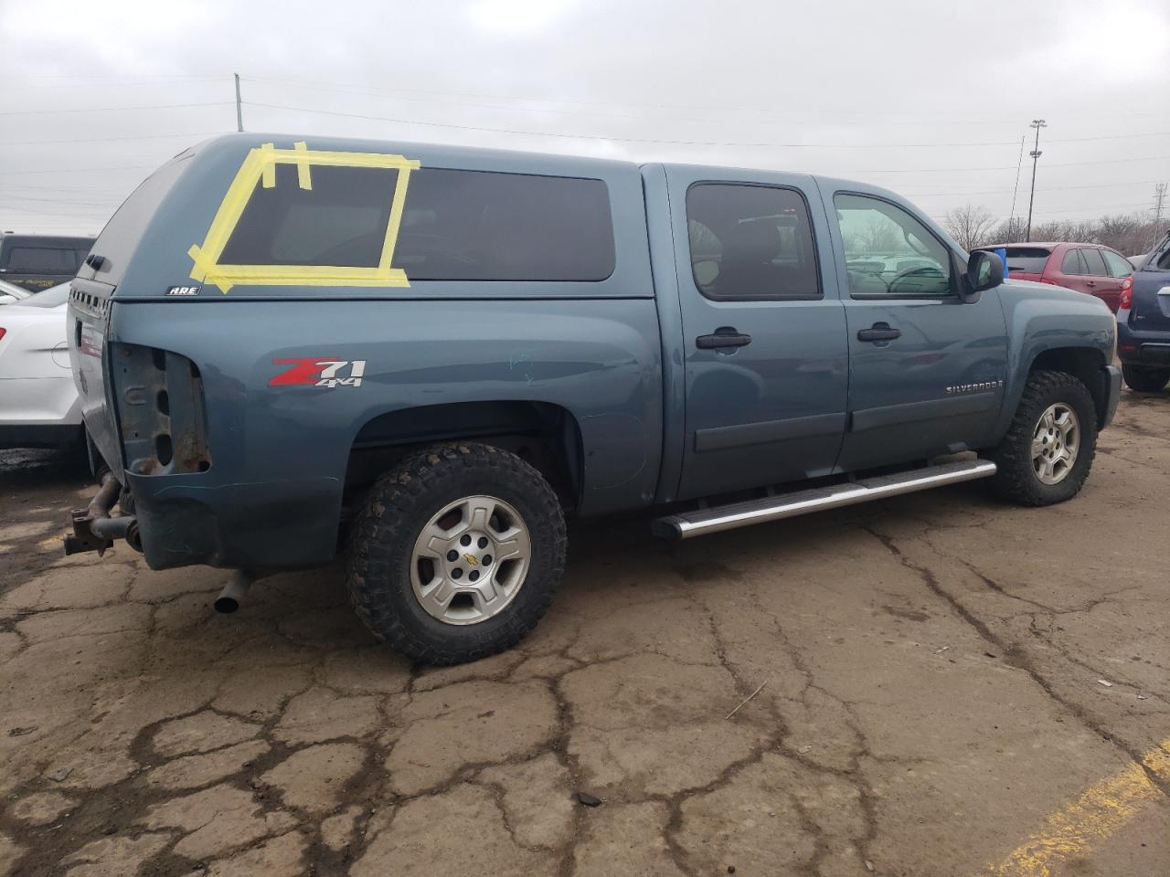 Photo 2 VIN: 2GCEK13MX71520872 - CHEVROLET SILVERADO 