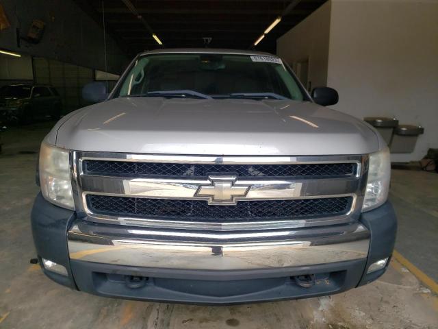 Photo 4 VIN: 2GCEK13MX71666558 - CHEVROLET SILVERADO 