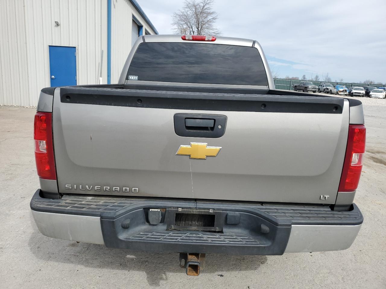 Photo 5 VIN: 2GCEK13MX81135846 - CHEVROLET SILVERADO 