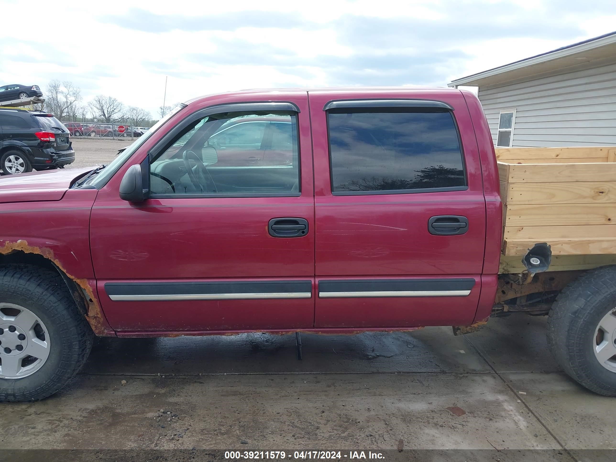 Photo 13 VIN: 2GCEK13T051246053 - CHEVROLET SILVERADO 