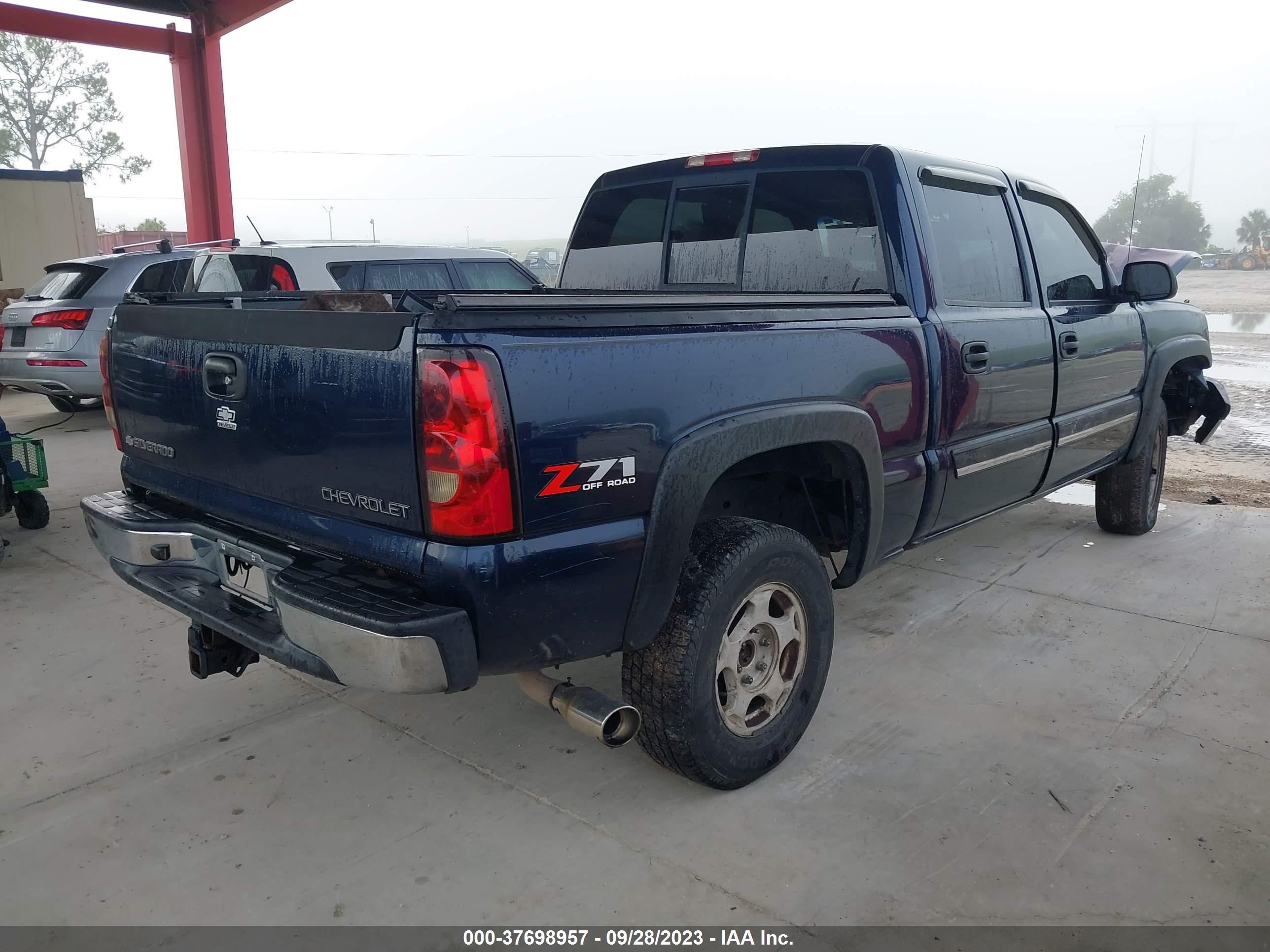 Photo 3 VIN: 2GCEK13T251158461 - CHEVROLET SILVERADO 