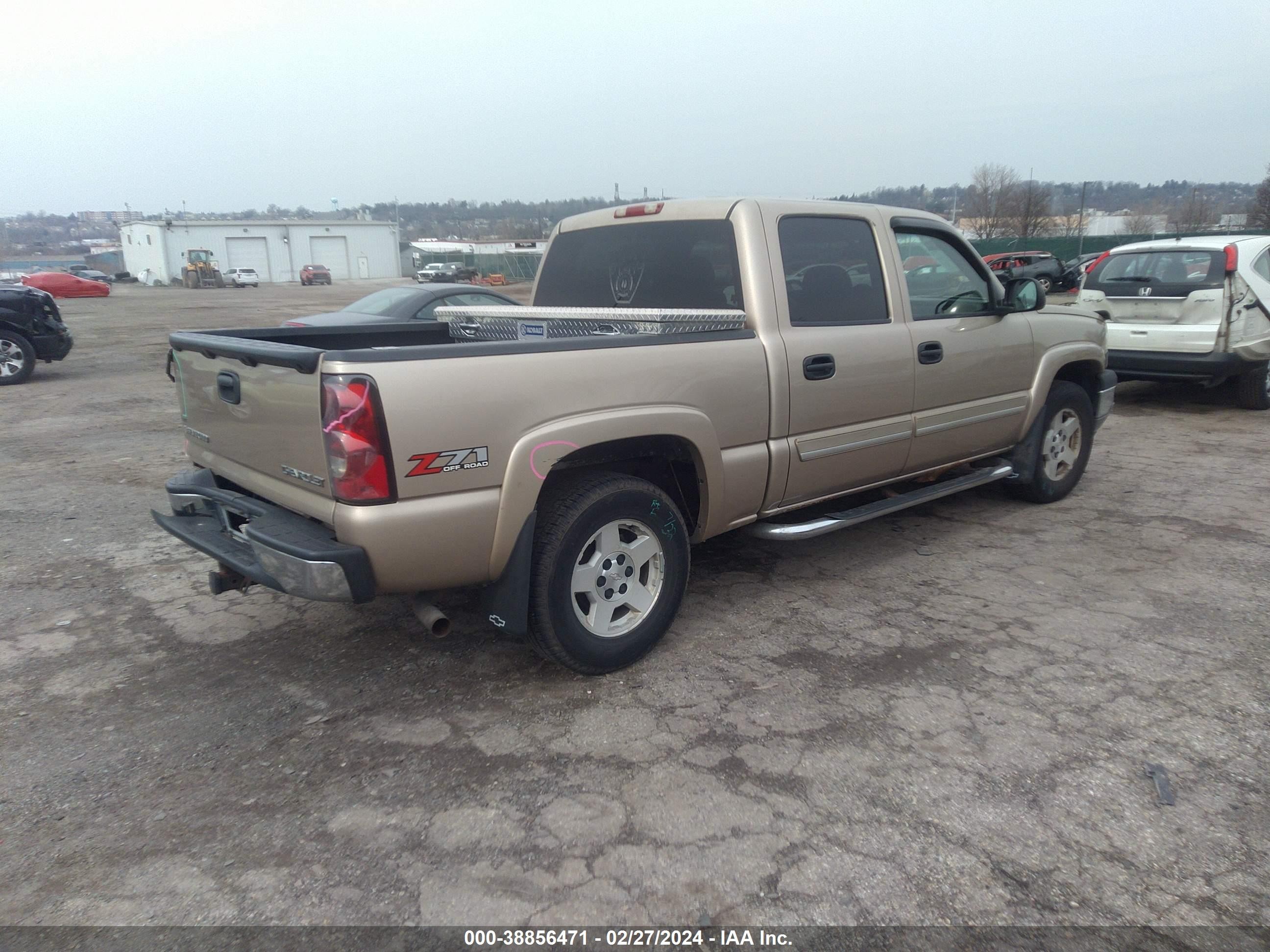 Photo 3 VIN: 2GCEK13T251228413 - CHEVROLET SILVERADO 