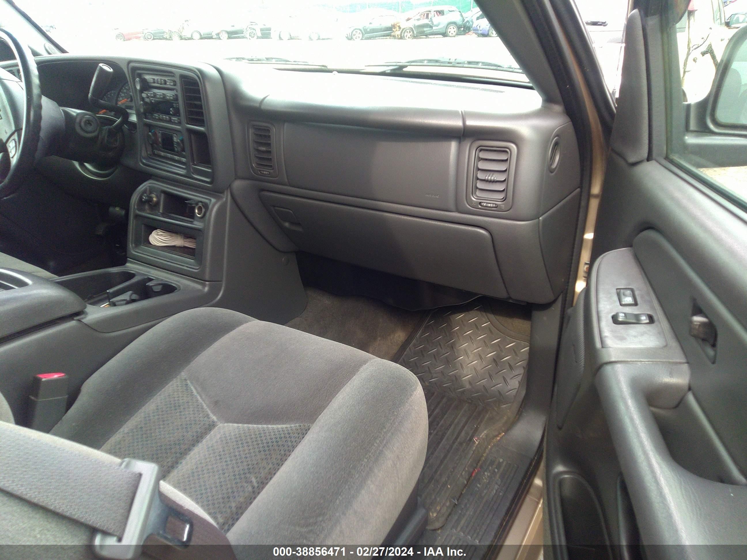 Photo 4 VIN: 2GCEK13T251228413 - CHEVROLET SILVERADO 