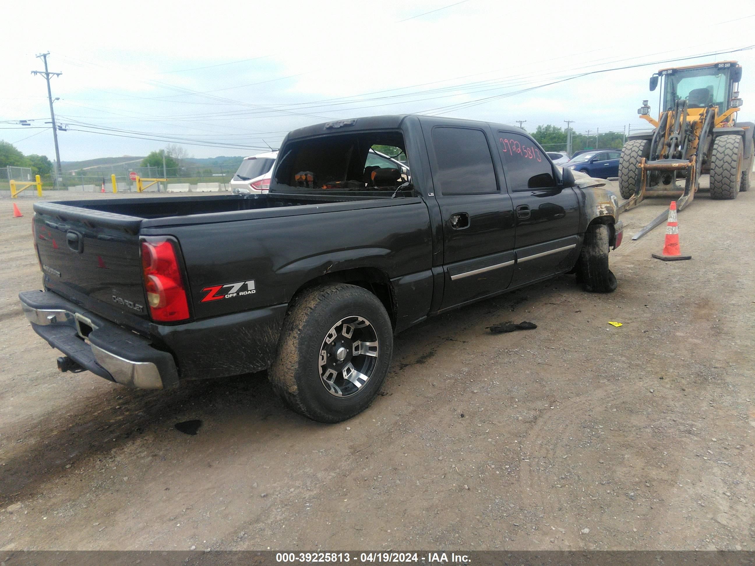 Photo 3 VIN: 2GCEK13T451129771 - CHEVROLET SILVERADO 