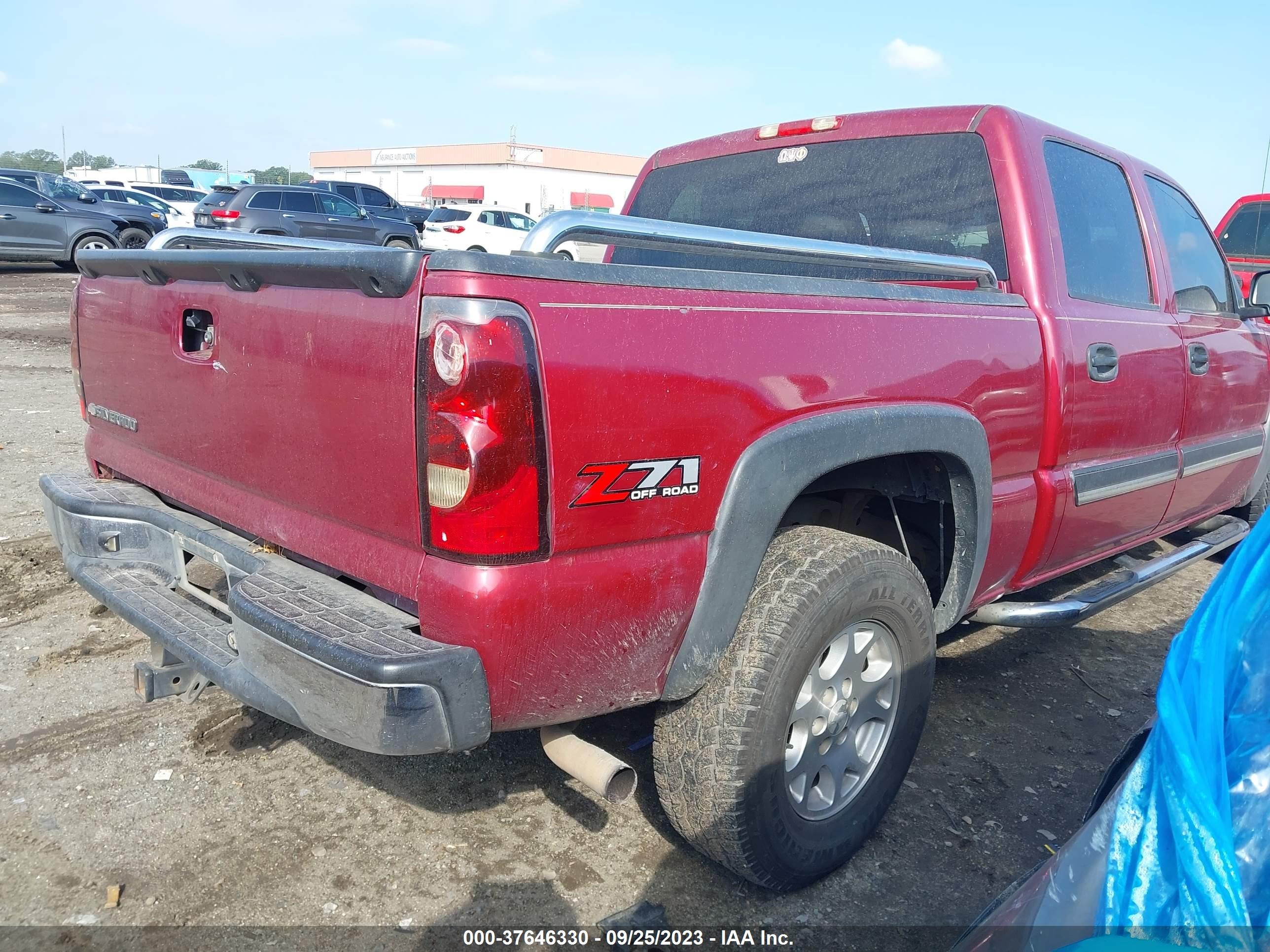 Photo 3 VIN: 2GCEK13T461103236 - CHEVROLET SILVERADO 