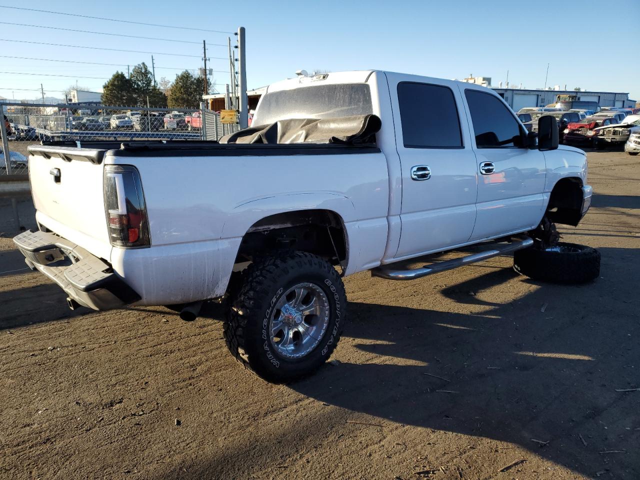 Photo 2 VIN: 2GCEK13T461196792 - CHEVROLET SILVERADO 