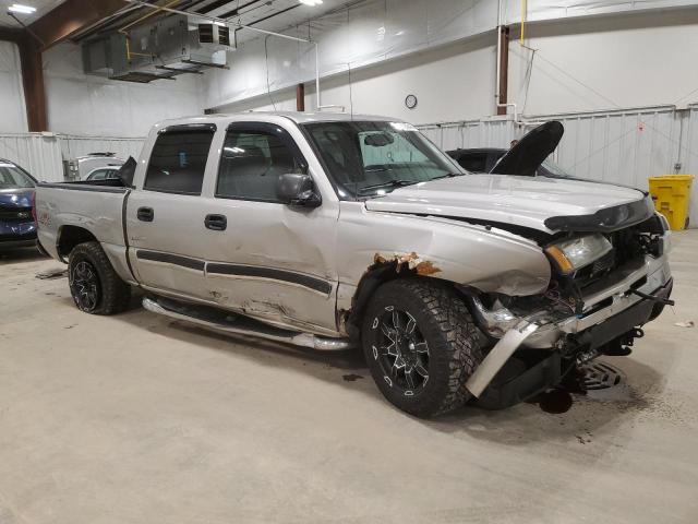 Photo 3 VIN: 2GCEK13T861125899 - CHEVROLET SILVERADO 