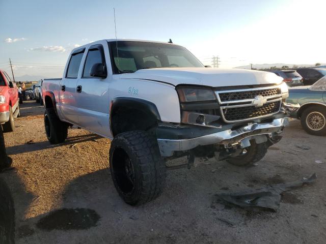 Photo 3 VIN: 2GCEK13T861130567 - CHEVROLET SILVERADO 