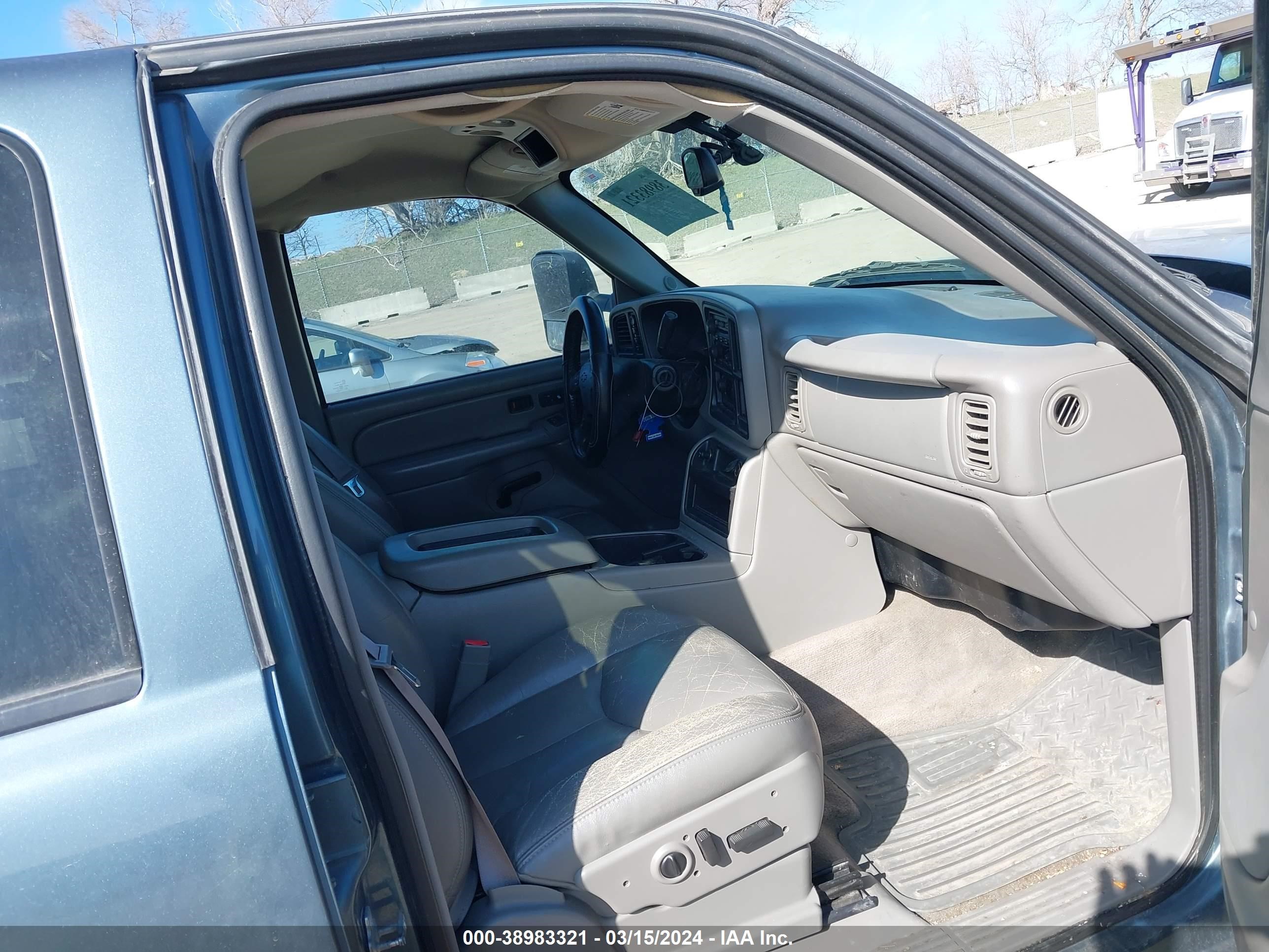 Photo 4 VIN: 2GCEK13T861163097 - CHEVROLET SILVERADO 