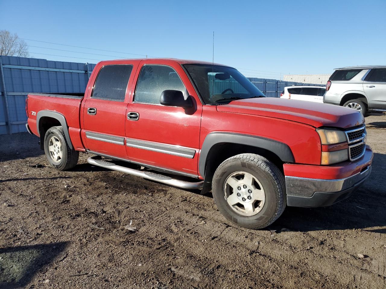 Photo 3 VIN: 2GCEK13T961164551 - CHEVROLET SILVERADO 