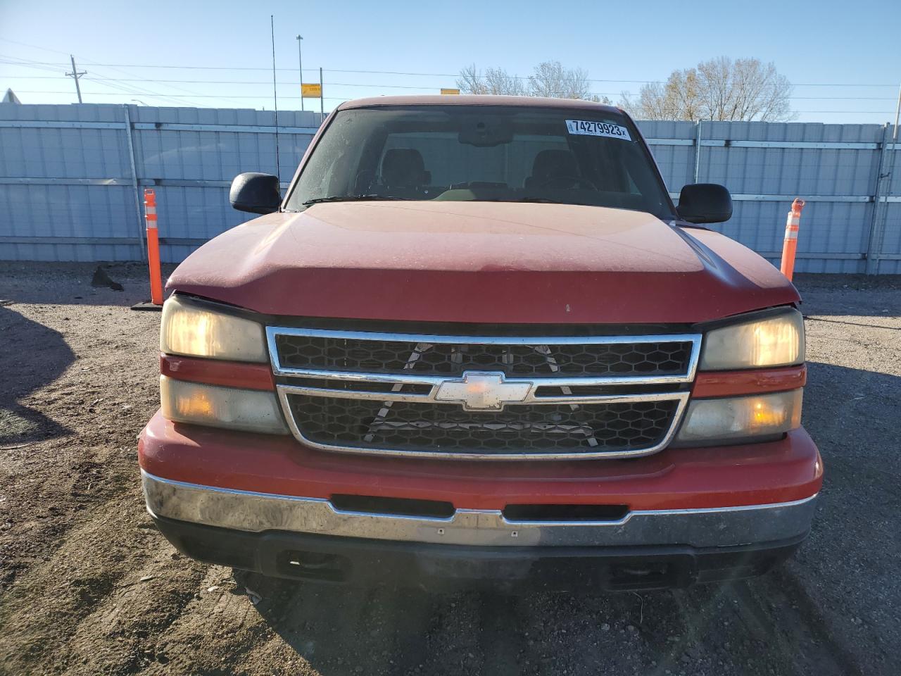 Photo 4 VIN: 2GCEK13T961164551 - CHEVROLET SILVERADO 