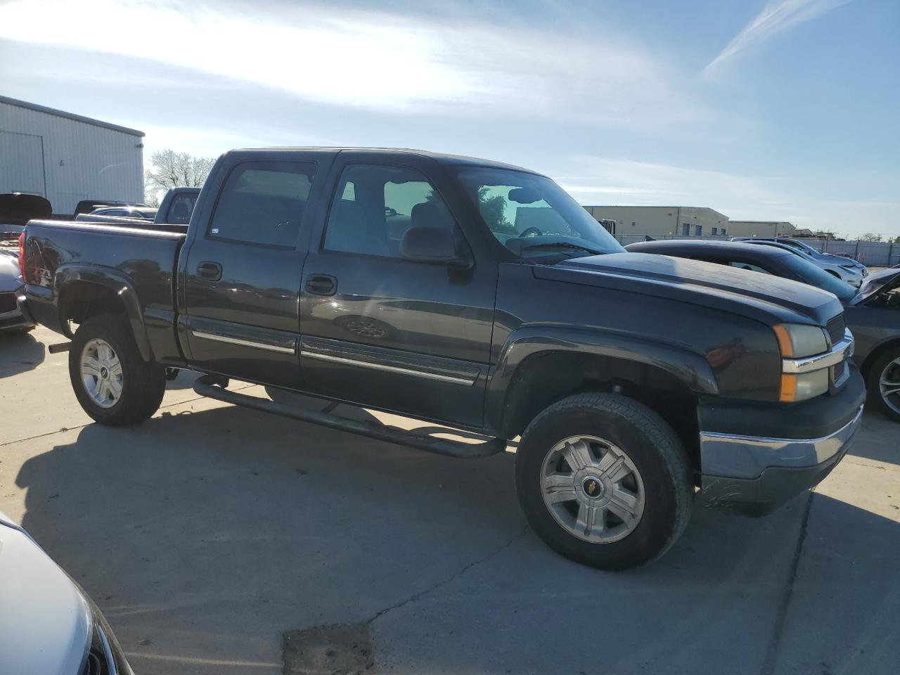 Photo 3 VIN: 2GCEK13TX51125434 - CHEVROLET SILVERADO 