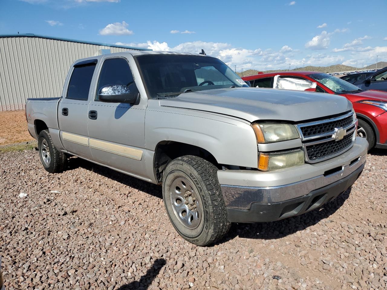 Photo 3 VIN: 2GCEK13TX61101670 - CHEVROLET SILVERADO 