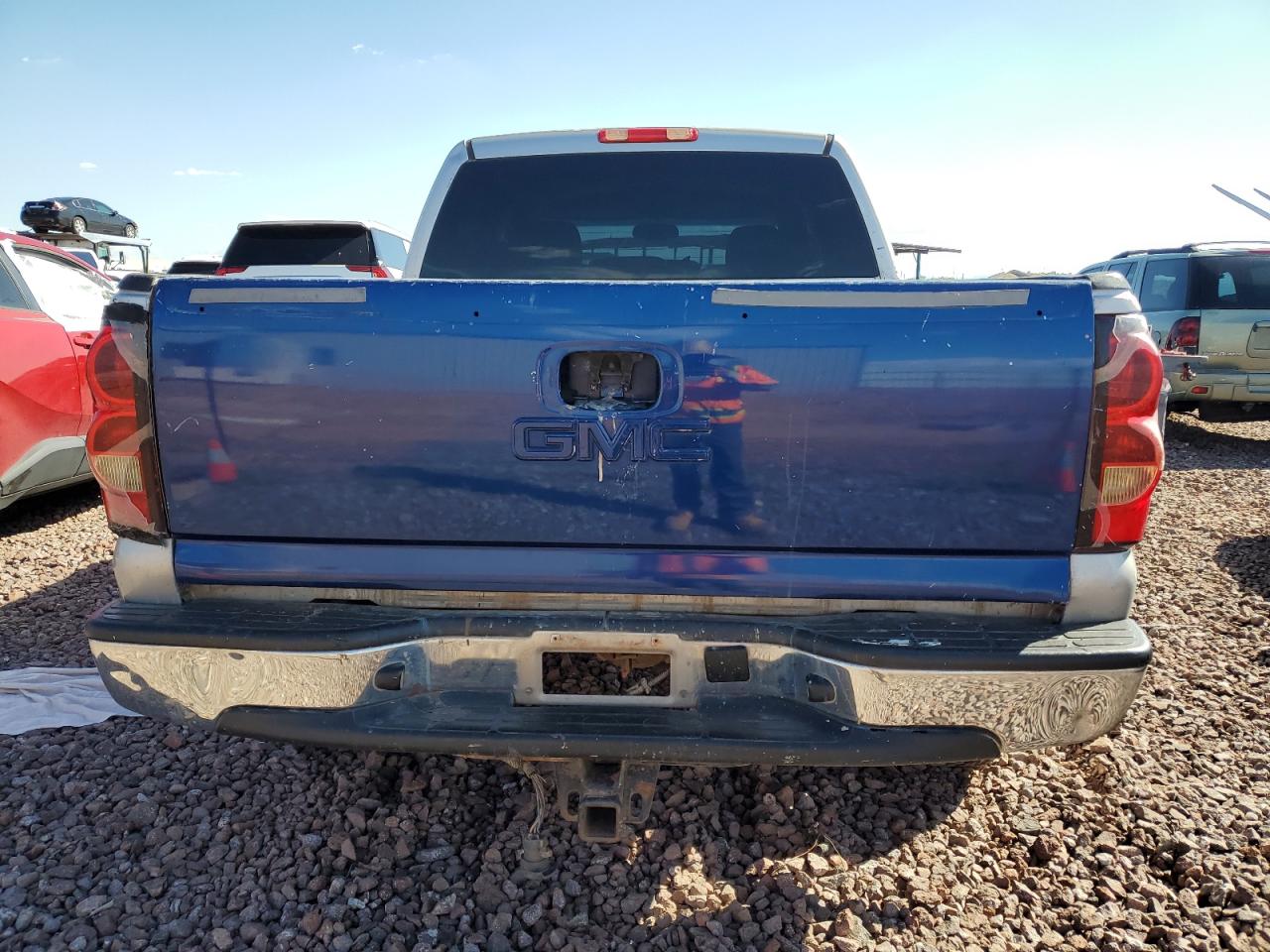 Photo 5 VIN: 2GCEK13TX61101670 - CHEVROLET SILVERADO 