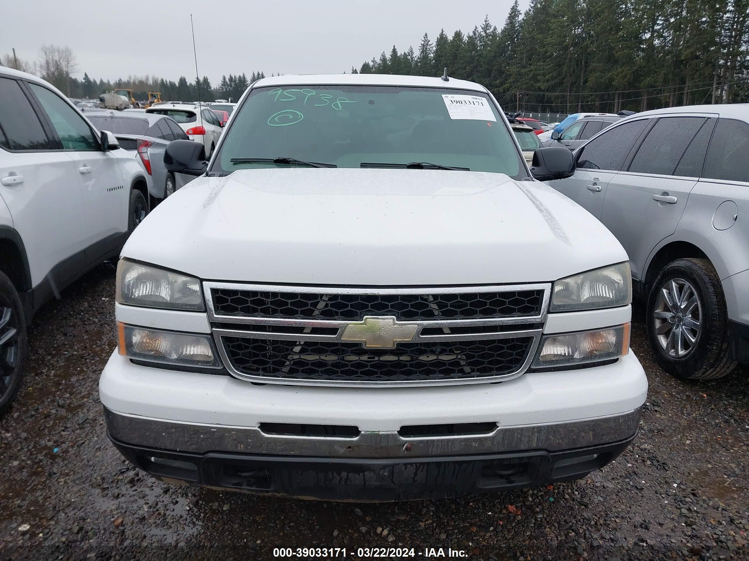 Photo 11 VIN: 2GCEK13TX61136242 - CHEVROLET SILVERADO 