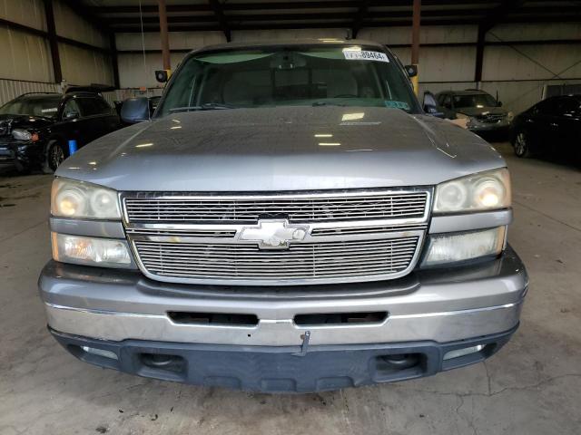 Photo 4 VIN: 2GCEK13TX61158435 - CHEVROLET SILVERADO 