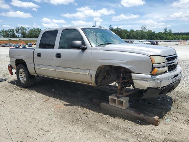 Photo 3 VIN: 2GCEK13V061261154 - CHEVROLET SILVERADO 