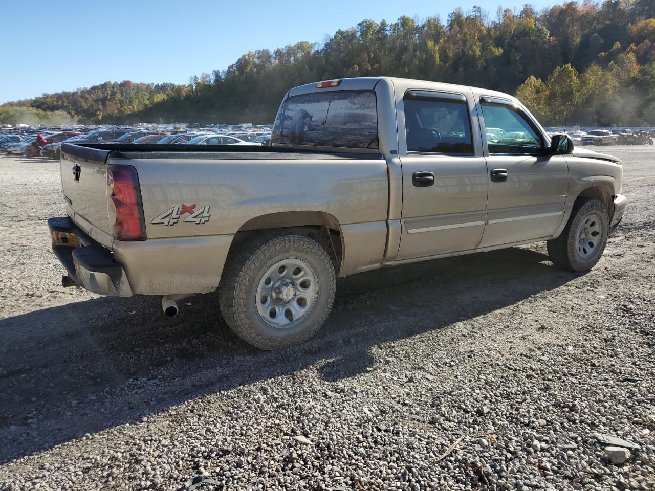 Photo 2 VIN: 2GCEK13V761321799 - CHEVROLET SILVERADO 