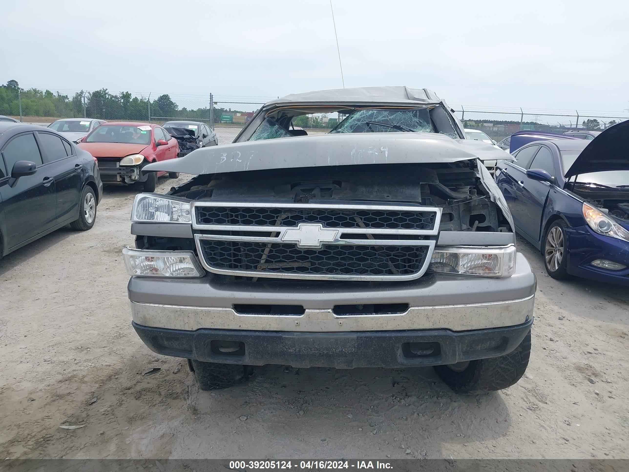 Photo 11 VIN: 2GCEK13VX71156767 - CHEVROLET SILVERADO 