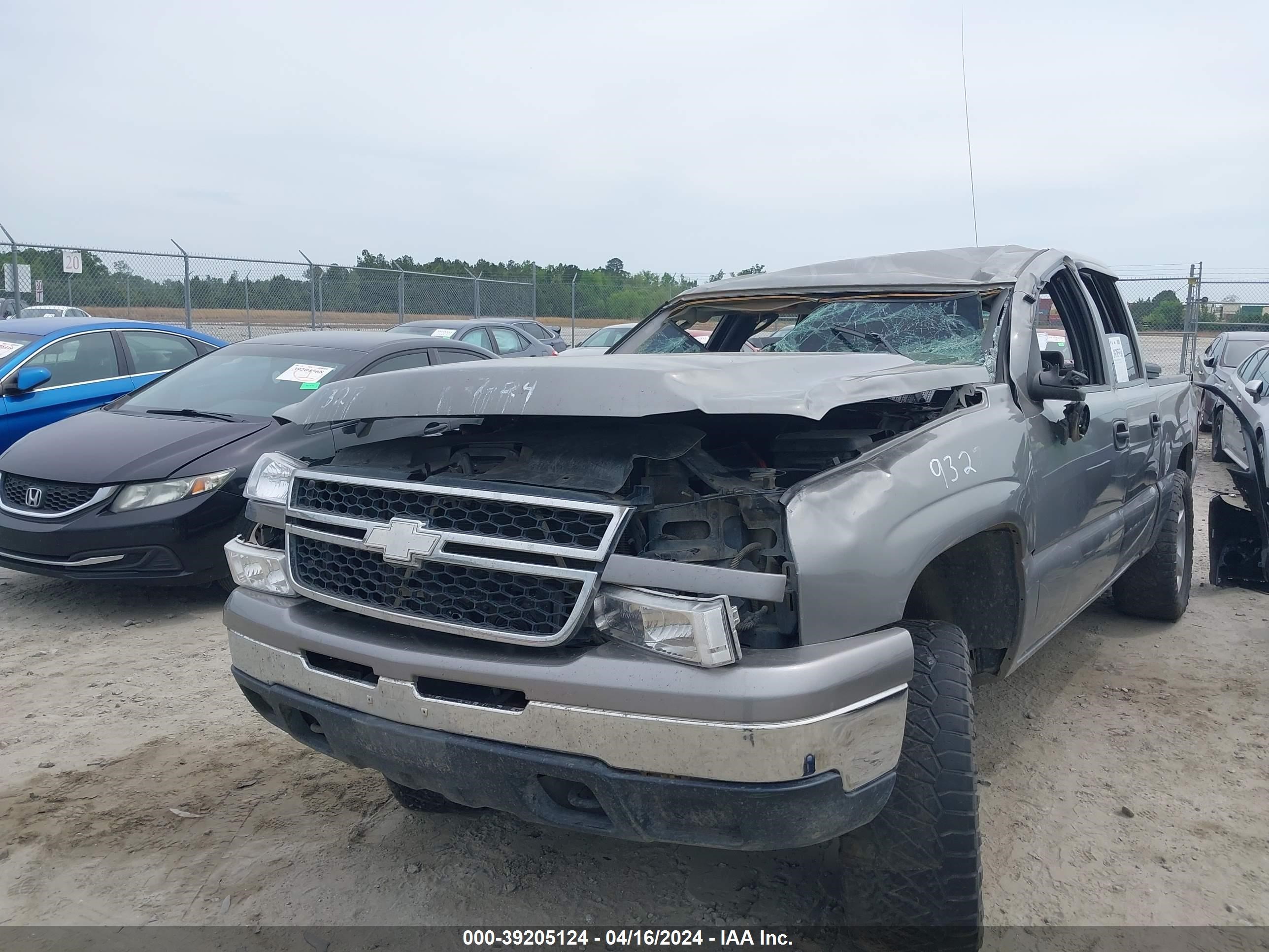 Photo 5 VIN: 2GCEK13VX71156767 - CHEVROLET SILVERADO 