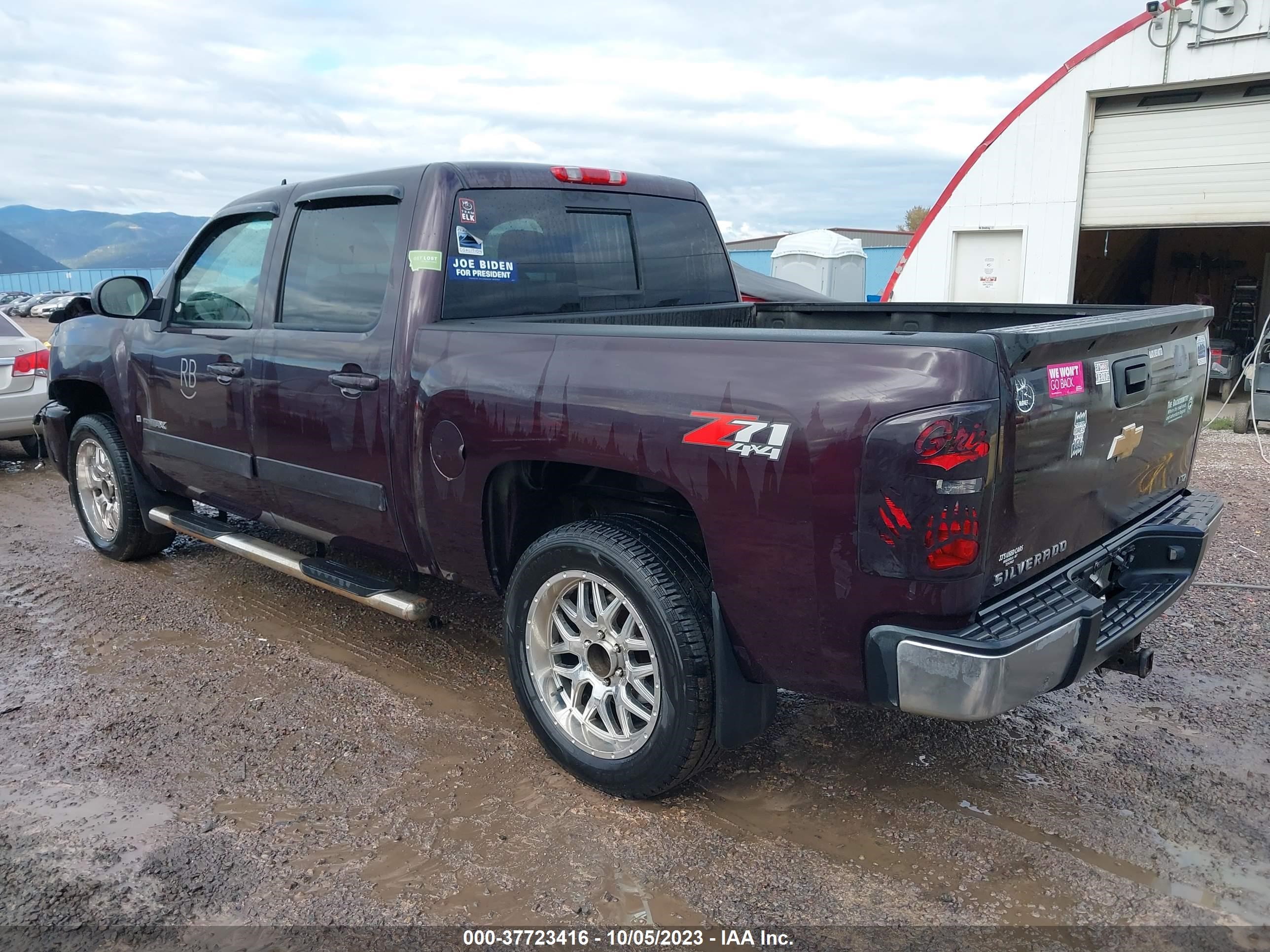 Photo 2 VIN: 2GCEK13Y581105415 - CHEVROLET SILVERADO 