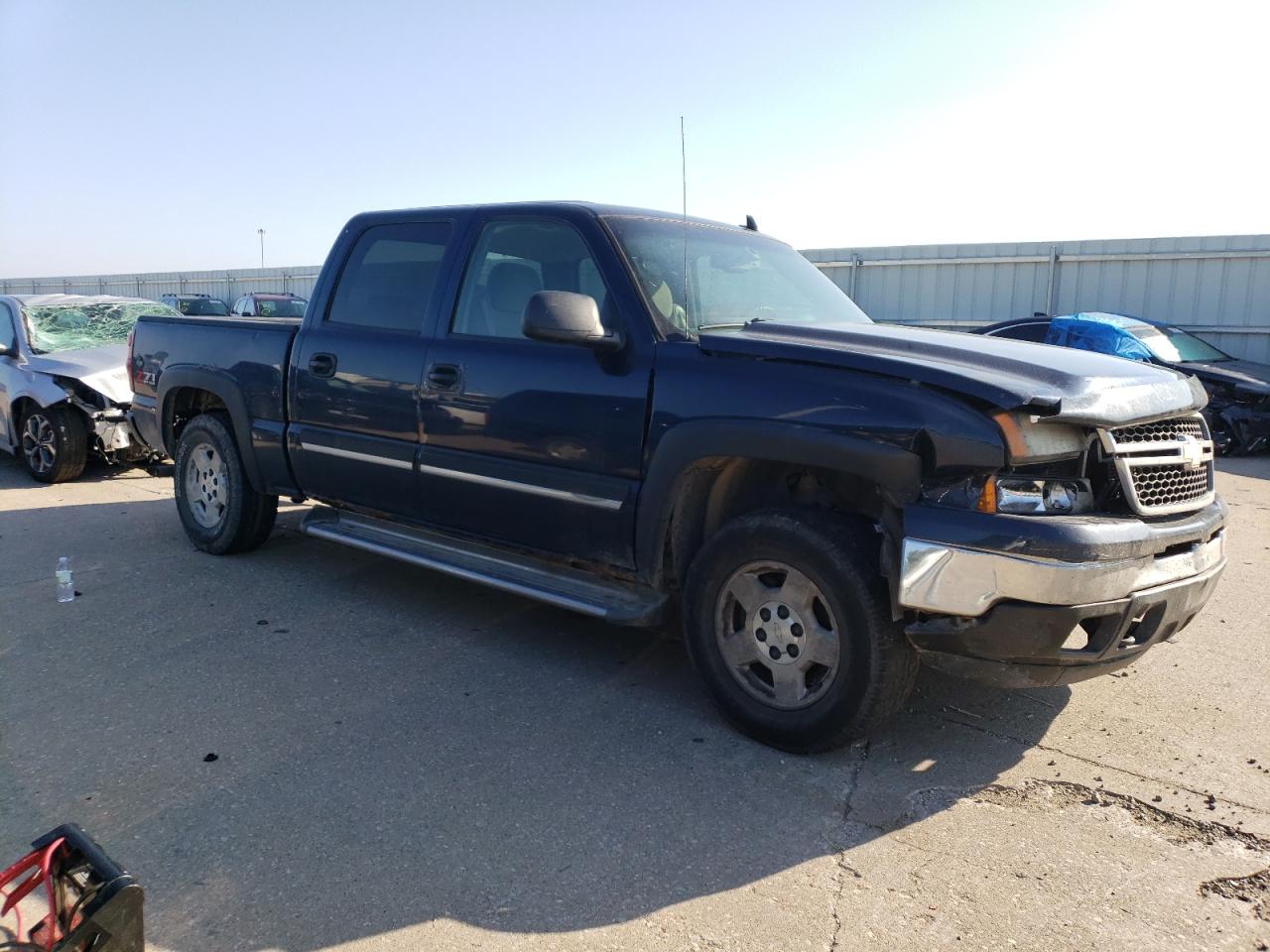 Photo 3 VIN: 2GCEK13Z571131164 - CHEVROLET SILVERADO 