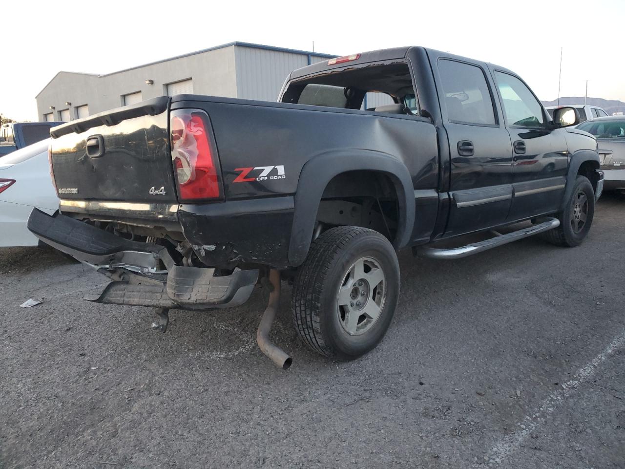 Photo 2 VIN: 2GCEK13Z961325601 - CHEVROLET SILVERADO 