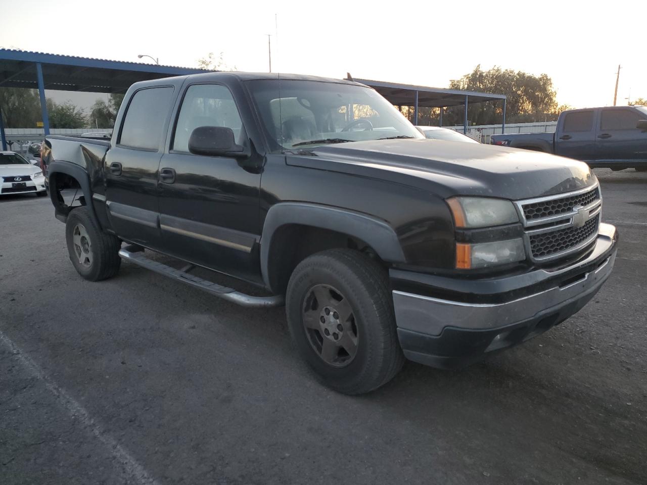 Photo 3 VIN: 2GCEK13Z961325601 - CHEVROLET SILVERADO 