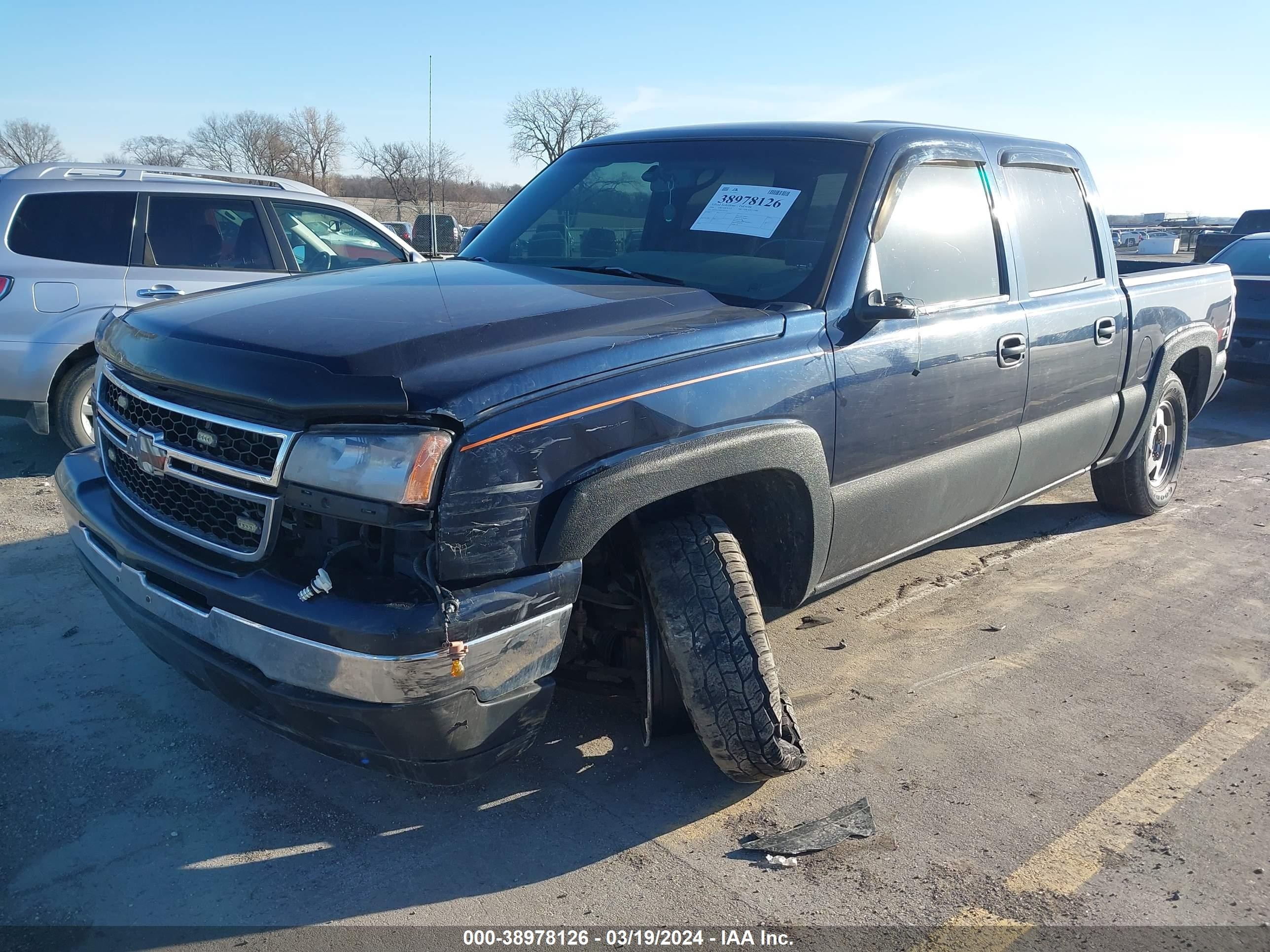 Photo 1 VIN: 2GCEK13Z961343256 - CHEVROLET SILVERADO 