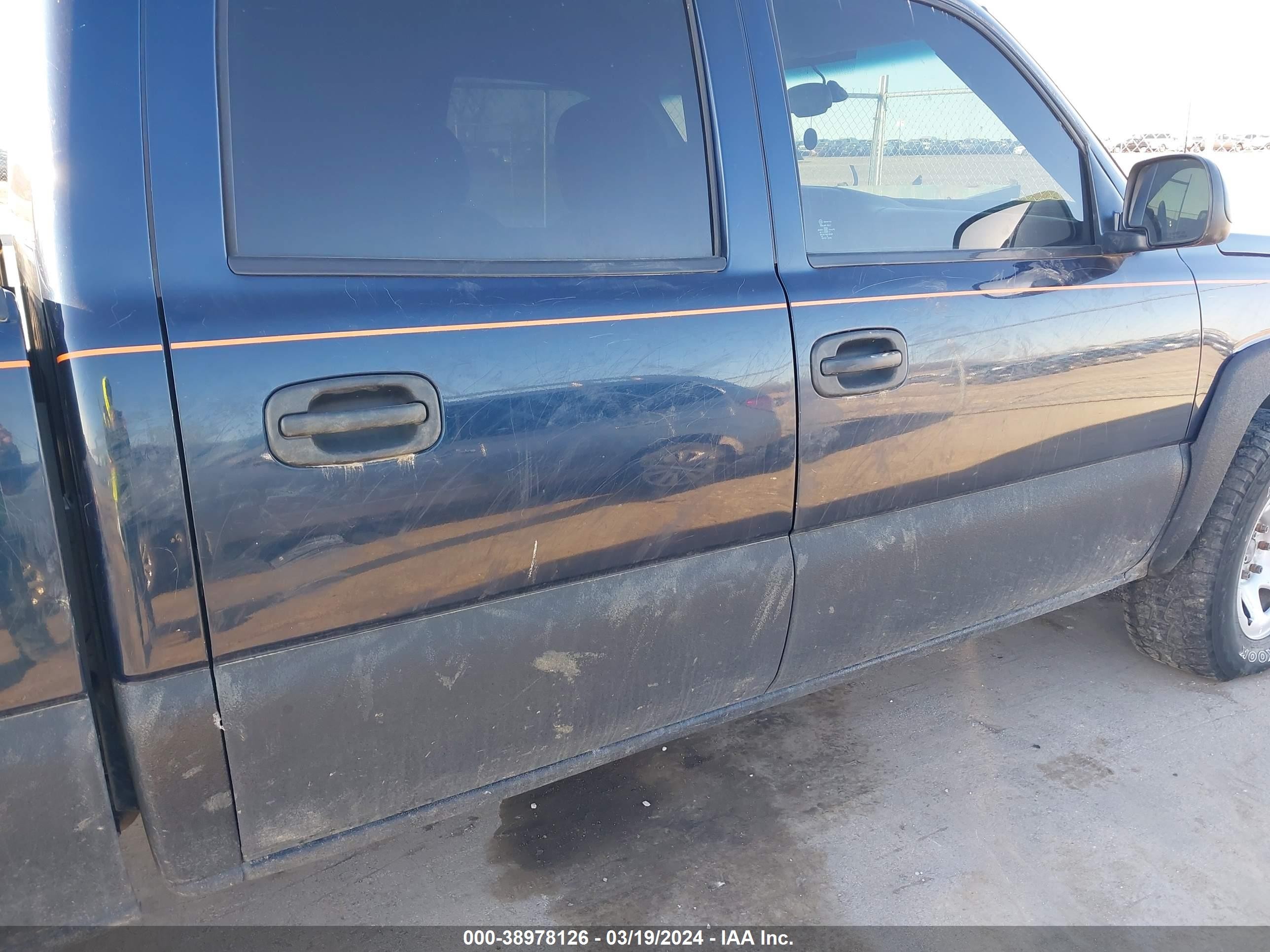 Photo 12 VIN: 2GCEK13Z961343256 - CHEVROLET SILVERADO 