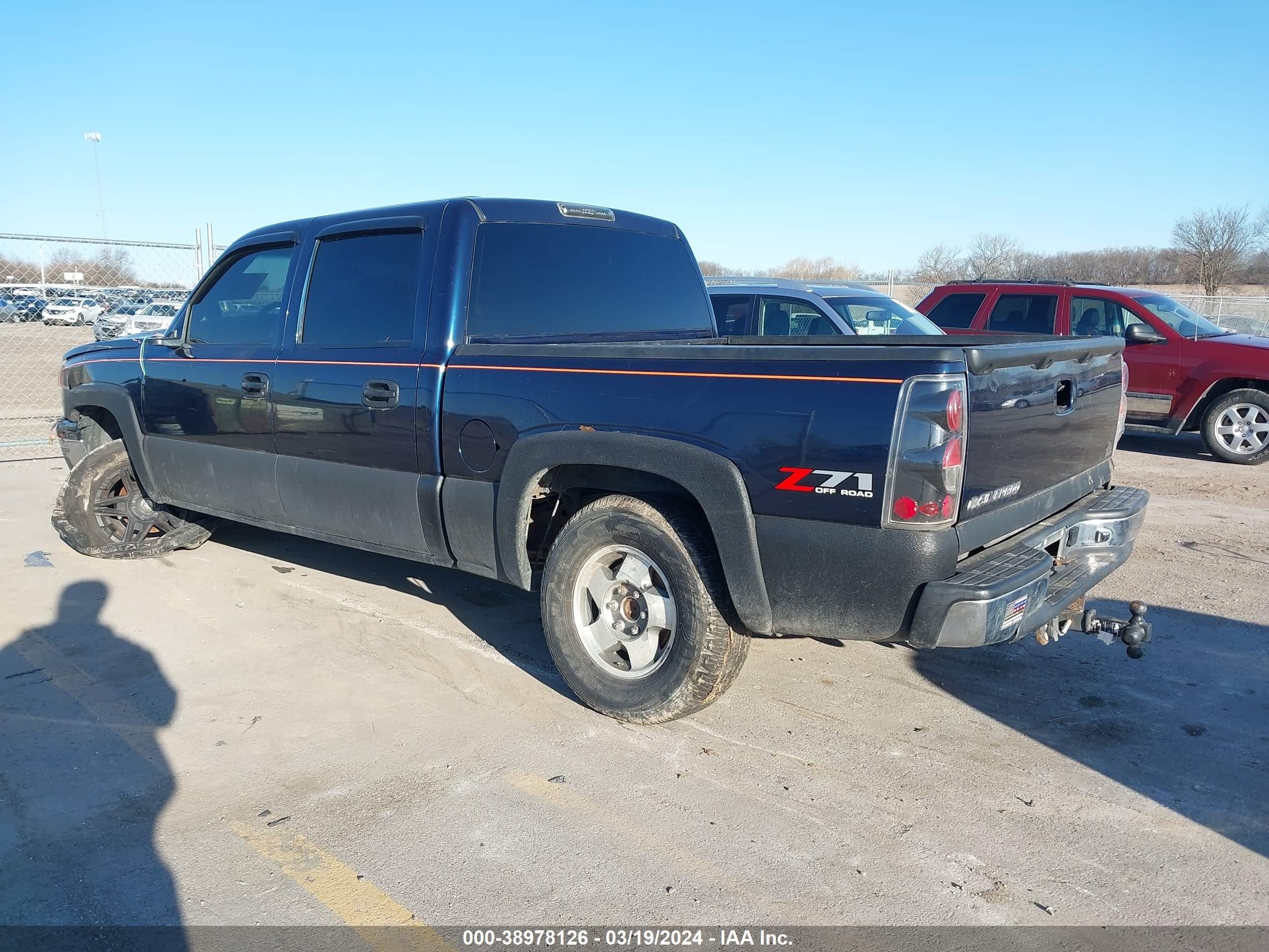 Photo 2 VIN: 2GCEK13Z961343256 - CHEVROLET SILVERADO 