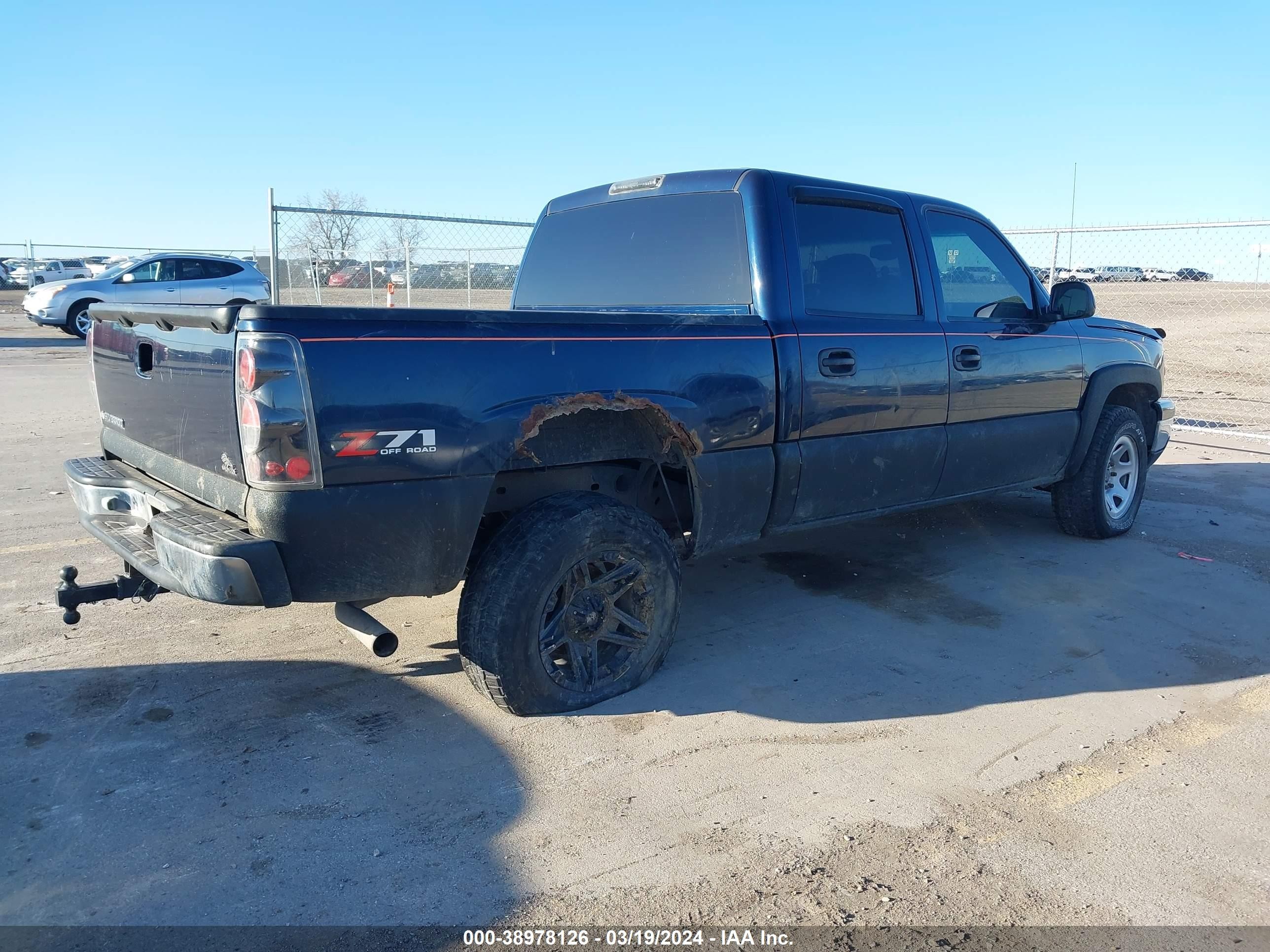 Photo 3 VIN: 2GCEK13Z961343256 - CHEVROLET SILVERADO 