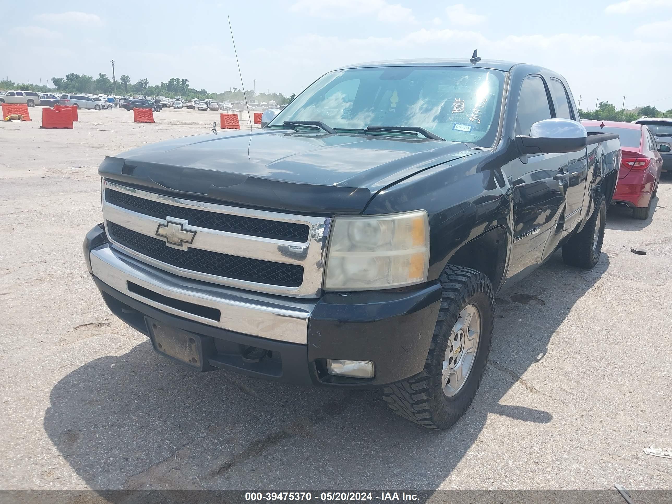 Photo 1 VIN: 2GCEK190091104322 - CHEVROLET SILVERADO 