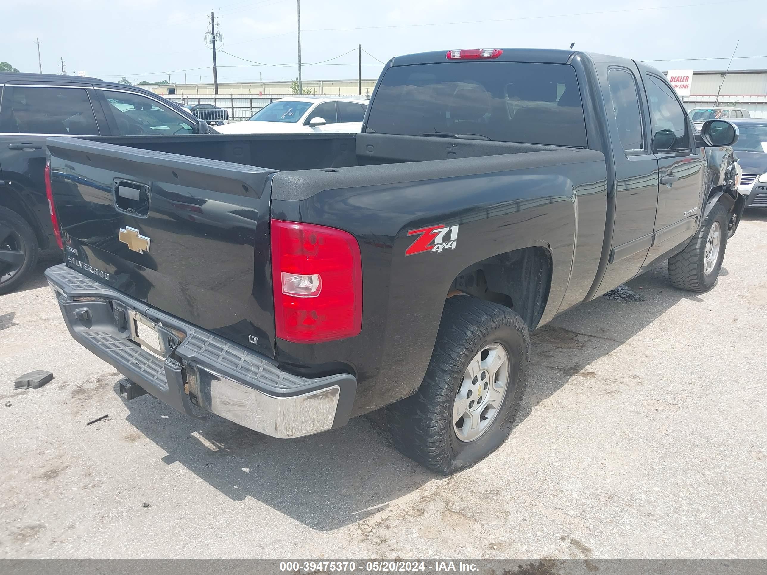 Photo 3 VIN: 2GCEK190091104322 - CHEVROLET SILVERADO 