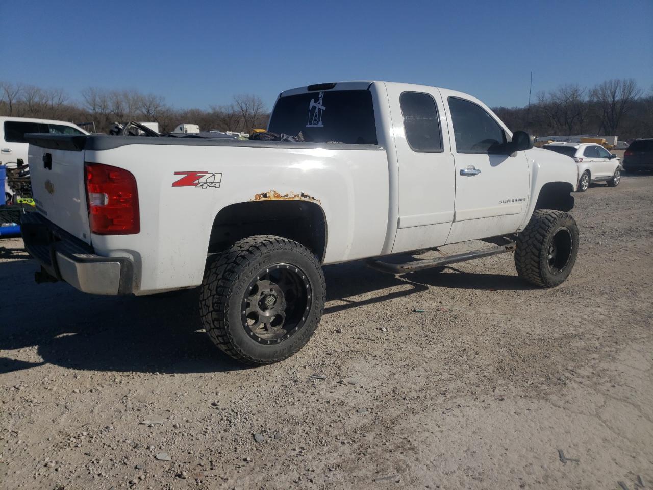 Photo 2 VIN: 2GCEK190381109674 - CHEVROLET SILVERADO 