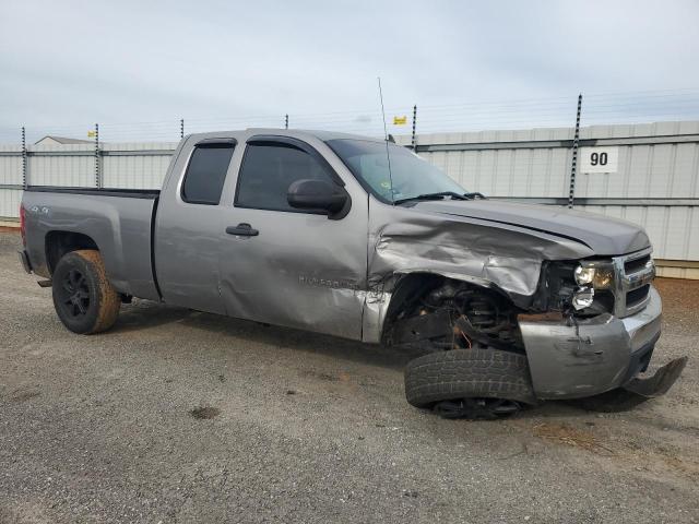 Photo 3 VIN: 2GCEK190781338343 - CHEVROLET SILVERADO 