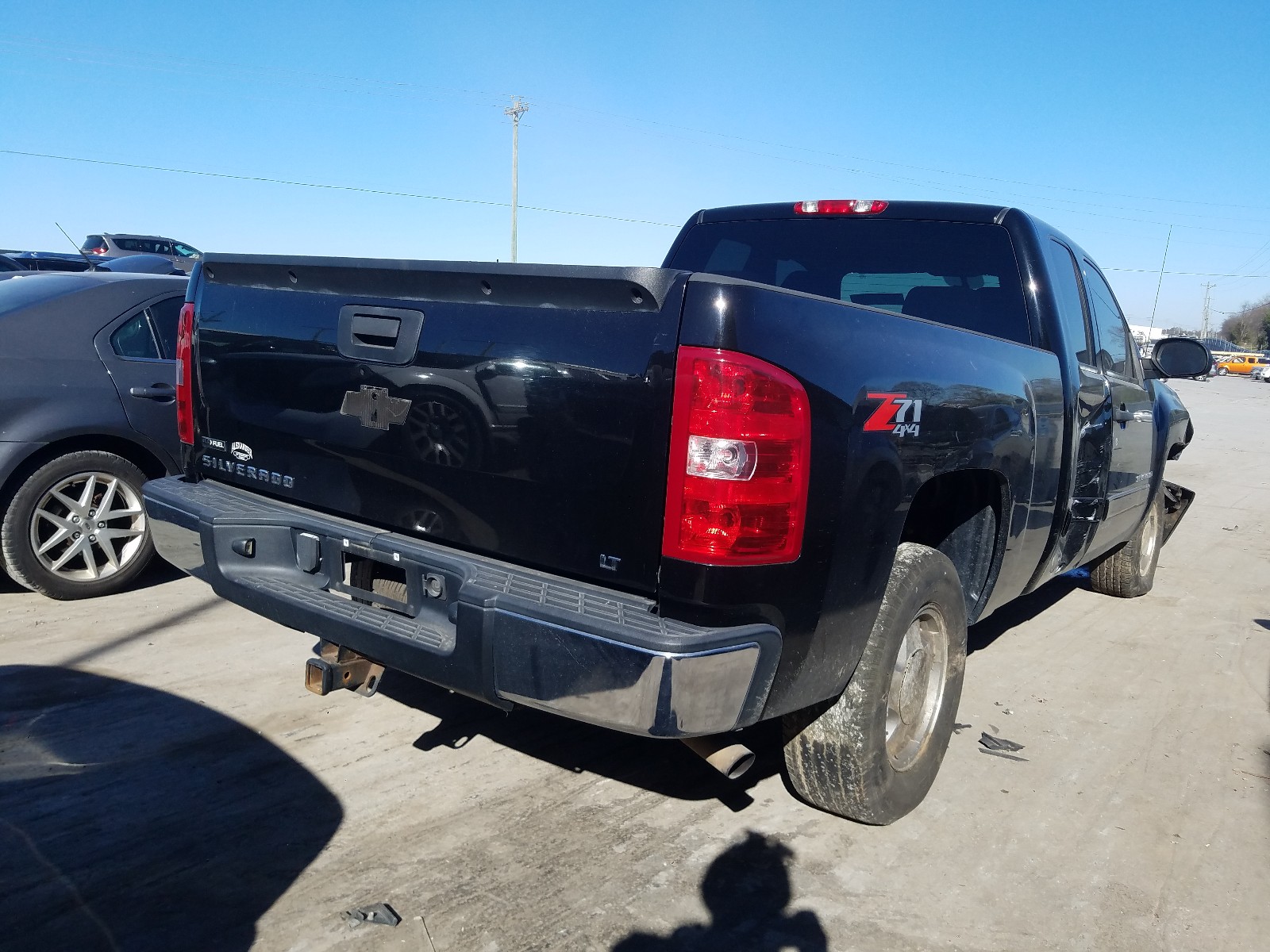 Photo 3 VIN: 2GCEK190881189909 - CHEVROLET SILVERADO 