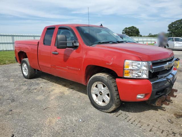 Photo 3 VIN: 2GCEK190981267369 - CHEVROLET SILVERADO 