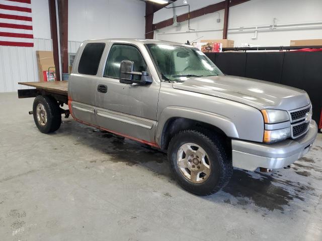 Photo 3 VIN: 2GCEK19B361143788 - CHEVROLET SILVERADO 