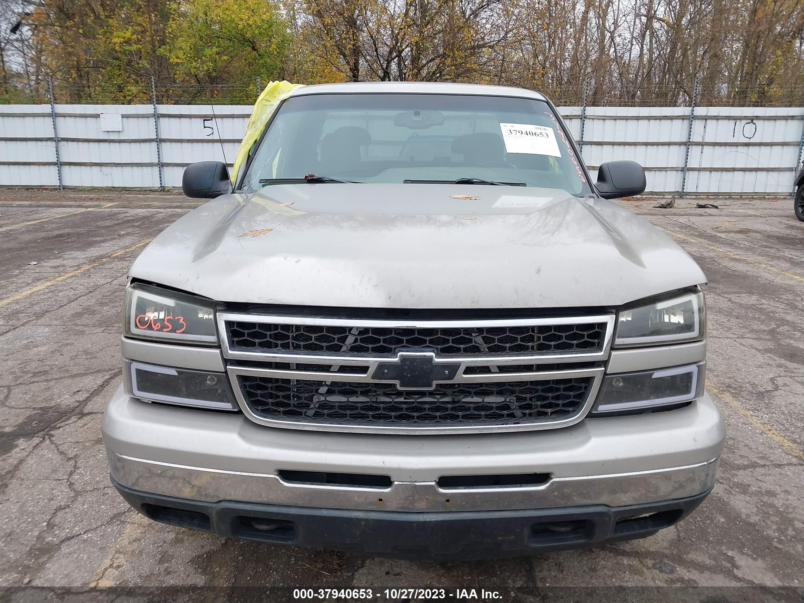 Photo 11 VIN: 2GCEK19B361293769 - CHEVROLET SILVERADO 