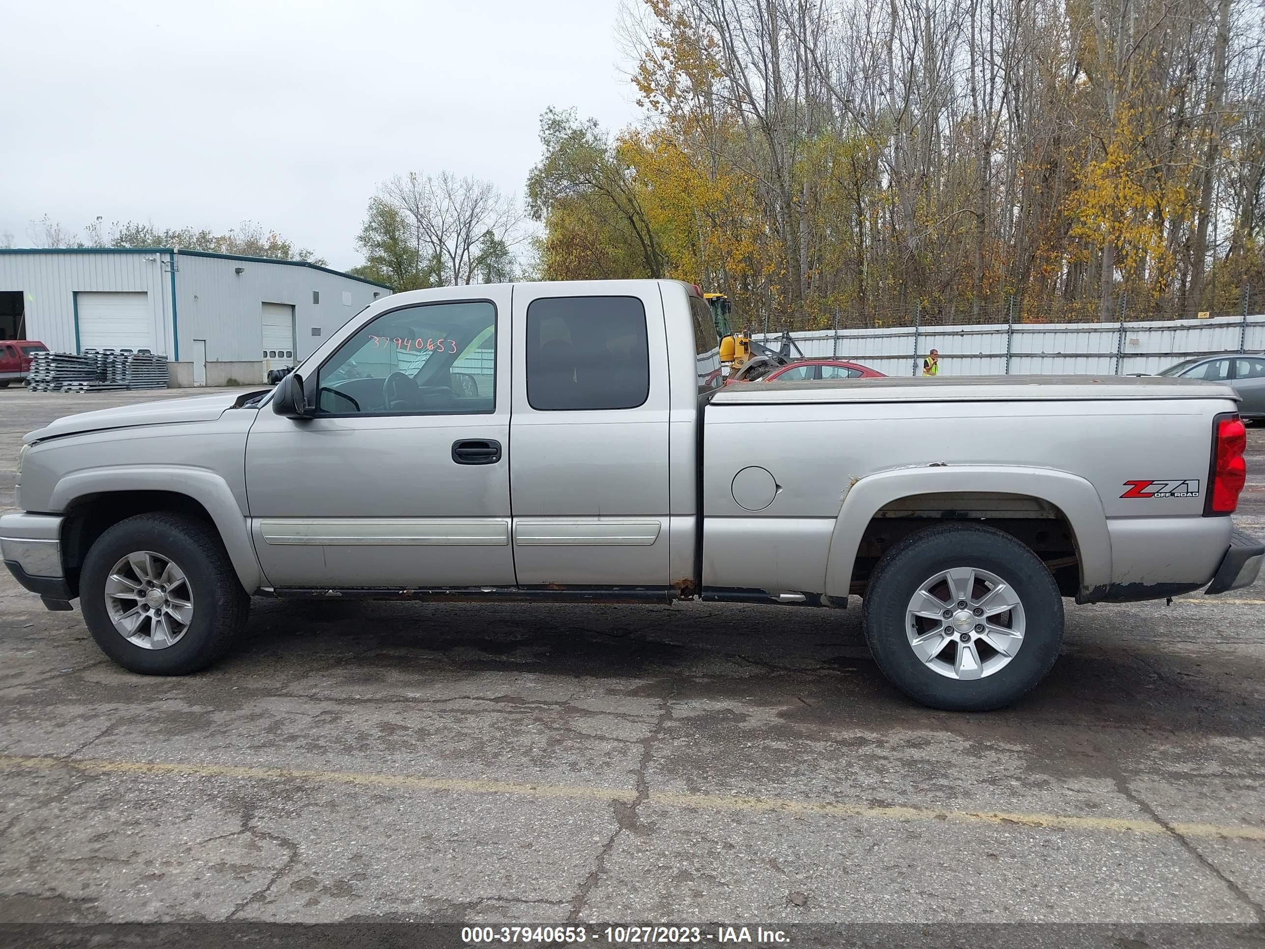 Photo 13 VIN: 2GCEK19B361293769 - CHEVROLET SILVERADO 