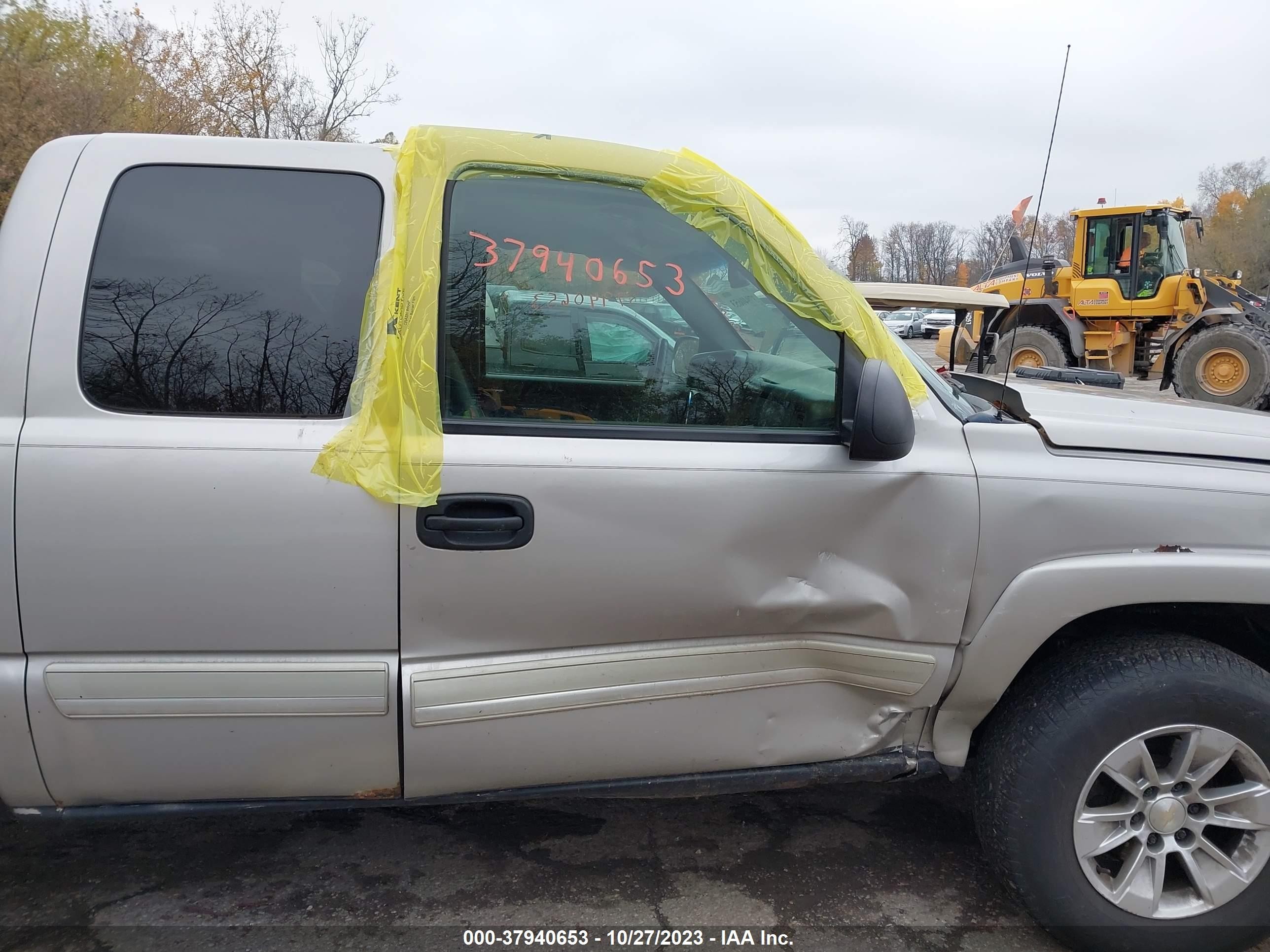 Photo 5 VIN: 2GCEK19B361293769 - CHEVROLET SILVERADO 